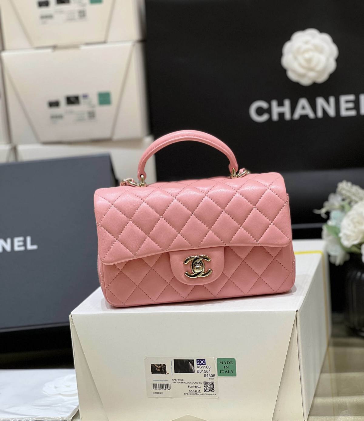 Exploring Ellebag’s Top-Grade Replica of the Chanel Classic Flap Mini Top Handle Bag: A 20cm Pink Lambskin Delight(2025 Mar Updated)-Best Quality Fake Louis Vuitton Bag Online Store, Replica designer bag ru