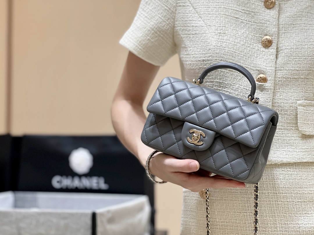 Exploring Ellebag’s Top-Grade Replica of the Chanel Classic Flap Mini Top Handle Bag: A 20cm Smoky Gray Lambskin Masterpiece(2025 Mar Updated)-Best Quality Fake Louis Vuitton Bag Online Store, Replica designer bag ru