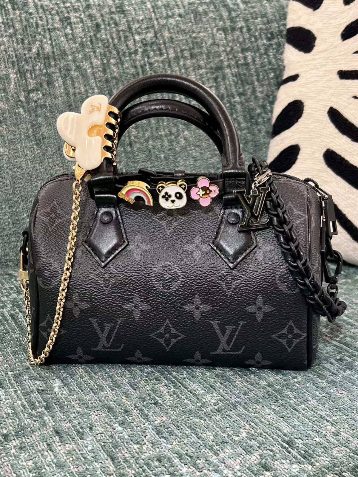 “Ellebag’s 1:1 Replica of Louis Vuitton Speedy Bandoulière 18 M24606: A Masterclass in Craftsmanship”(2025 Mar Updated)-Loja online de bolsa Louis Vuitton falsa de melhor qualidade, bolsa de designer de réplica ru