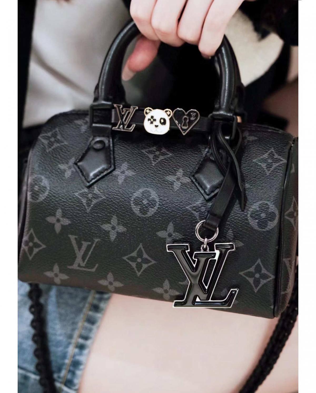 “Ellebag’s 1:1 Replica of Louis Vuitton Speedy Bandoulière 18 M24606: A Masterclass in Craftsmanship”(2025 Mar Updated)-Loja online de bolsa Louis Vuitton falsa de melhor qualidade, bolsa de designer de réplica ru