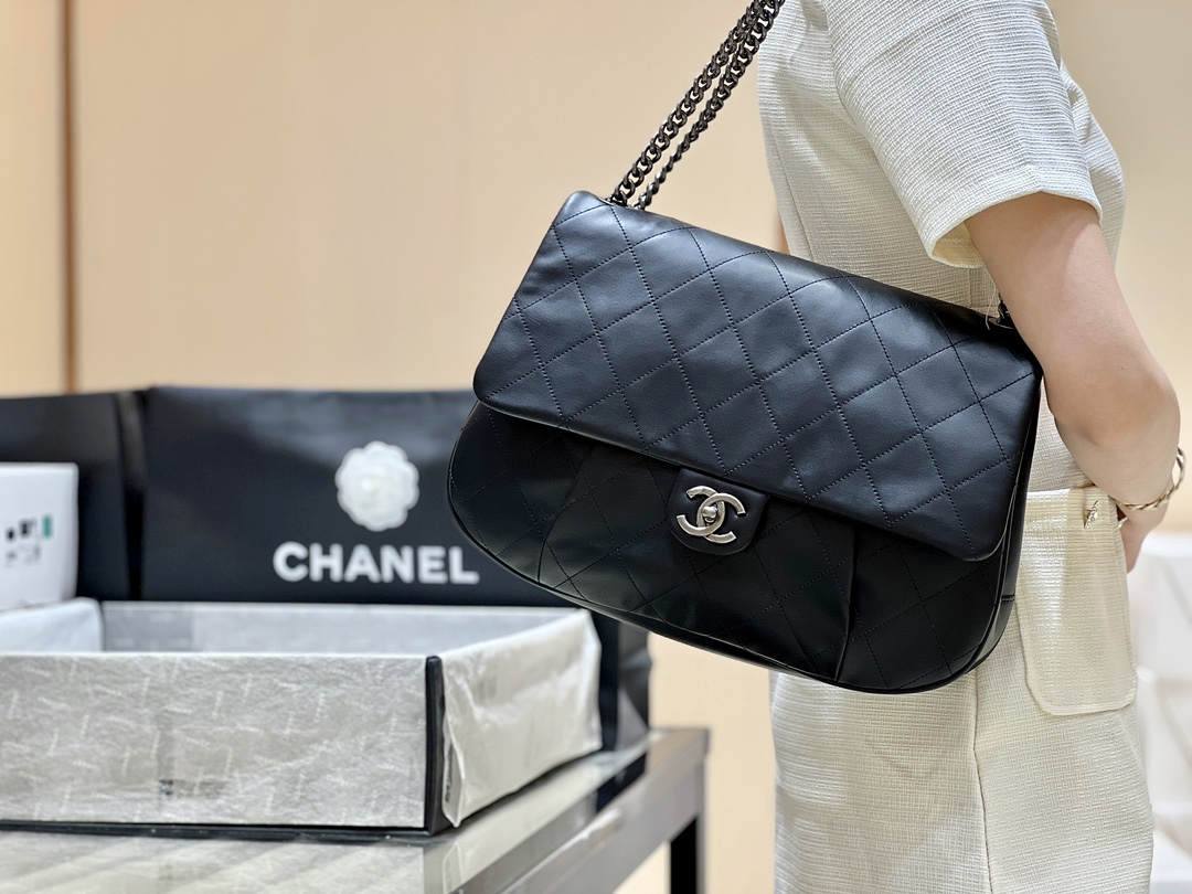 Exploring Ellebag’s Top-Grade Replica of the Chanel Vintage Shoulder Bag: A 34cm Black Classic with Gunmetal Hardware(2025 Mar Updated)-Best Quality Fake Louis Vuitton Bag Online Store, Replica designer bag ru