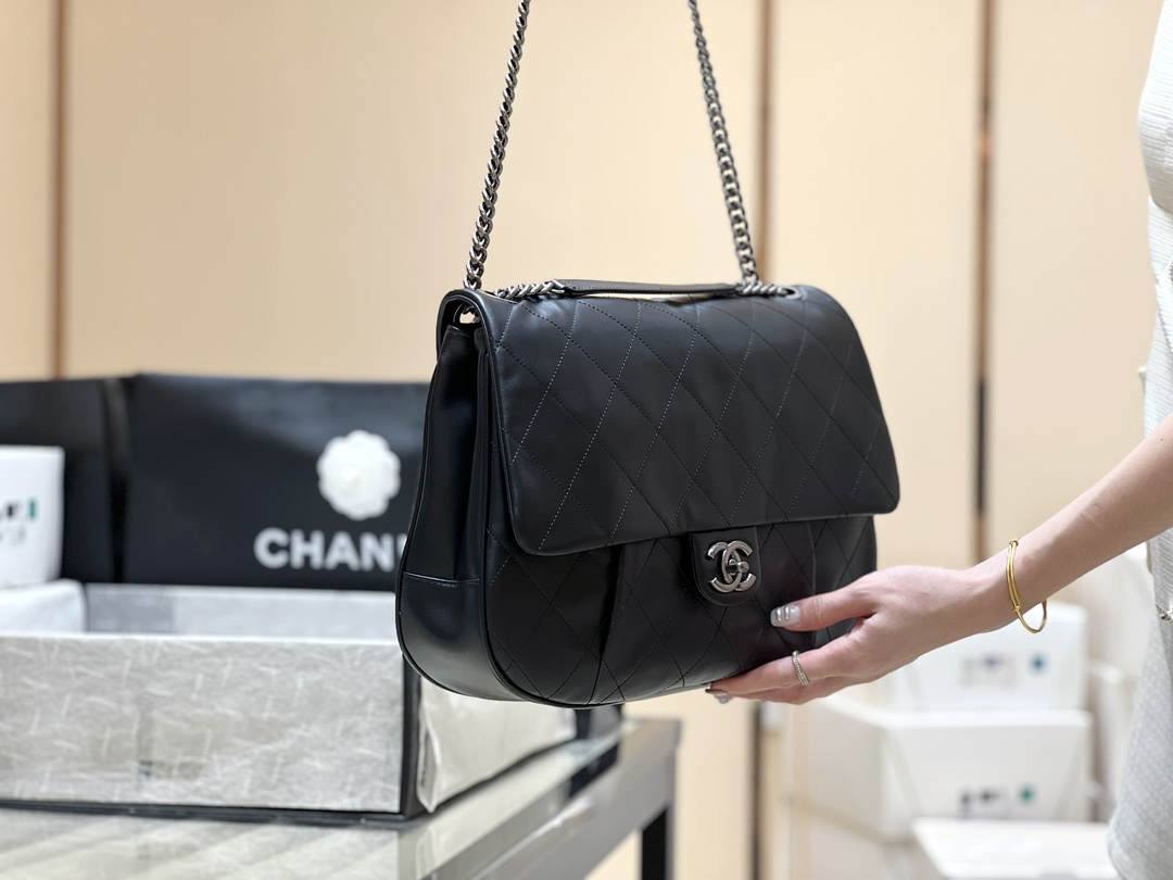 Exploring Ellebag’s Top-Grade Replica of the Chanel Vintage Shoulder Bag: A 34cm Black Classic with Gunmetal Hardware(2025 Mar Updated)-Best Quality Fake Louis Vuitton Bag Online Store, Replica designer bag ru