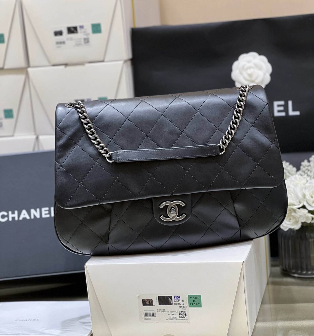 Exploring Ellebag’s Top-Grade Replica of the Chanel Vintage Shoulder Bag: A 34cm Black Classic with Gunmetal Hardware(2025 Mar Updated)-Best Quality Fake Louis Vuitton Bag Online Store, Replica designer bag ru