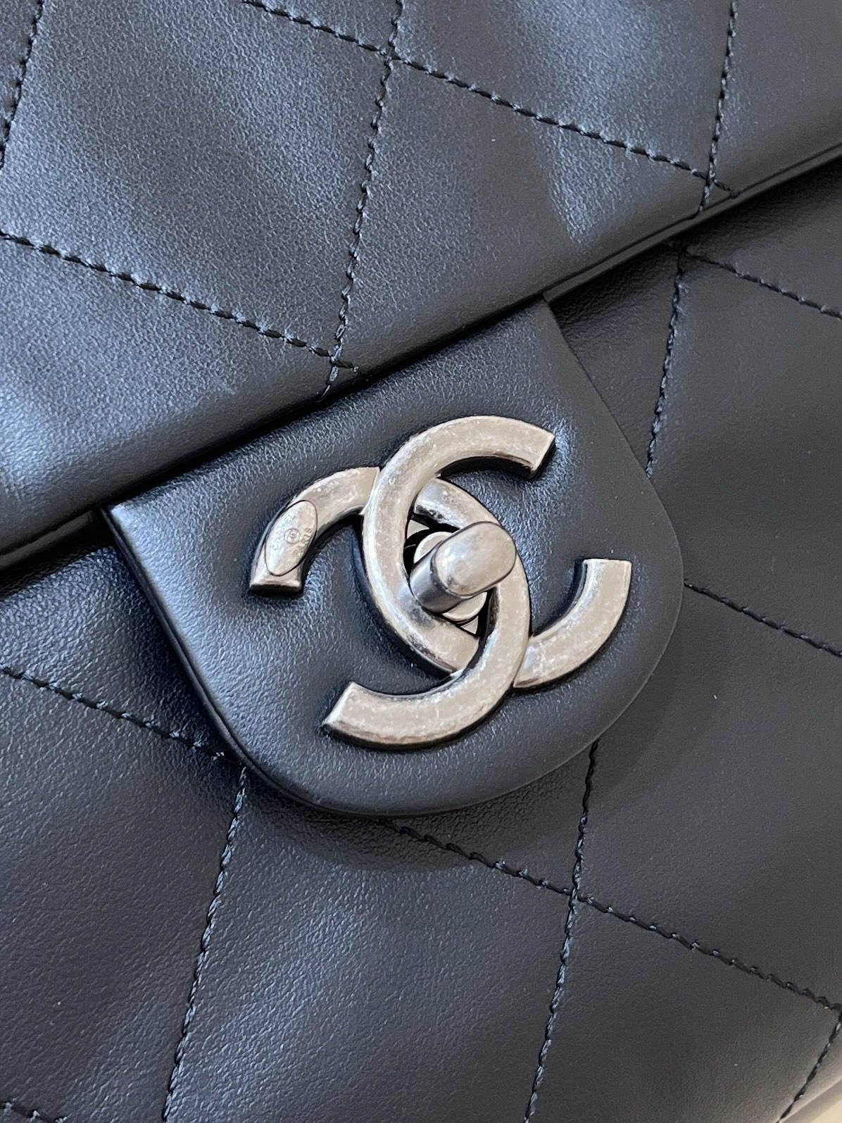 Exploring Ellebag’s Top-Grade Replica of the Chanel Vintage Shoulder Bag: A 34cm Black Classic with Gunmetal Hardware(2025 Mar Updated)-Best Quality Fake Louis Vuitton Bag Online Store, Replica designer bag ru