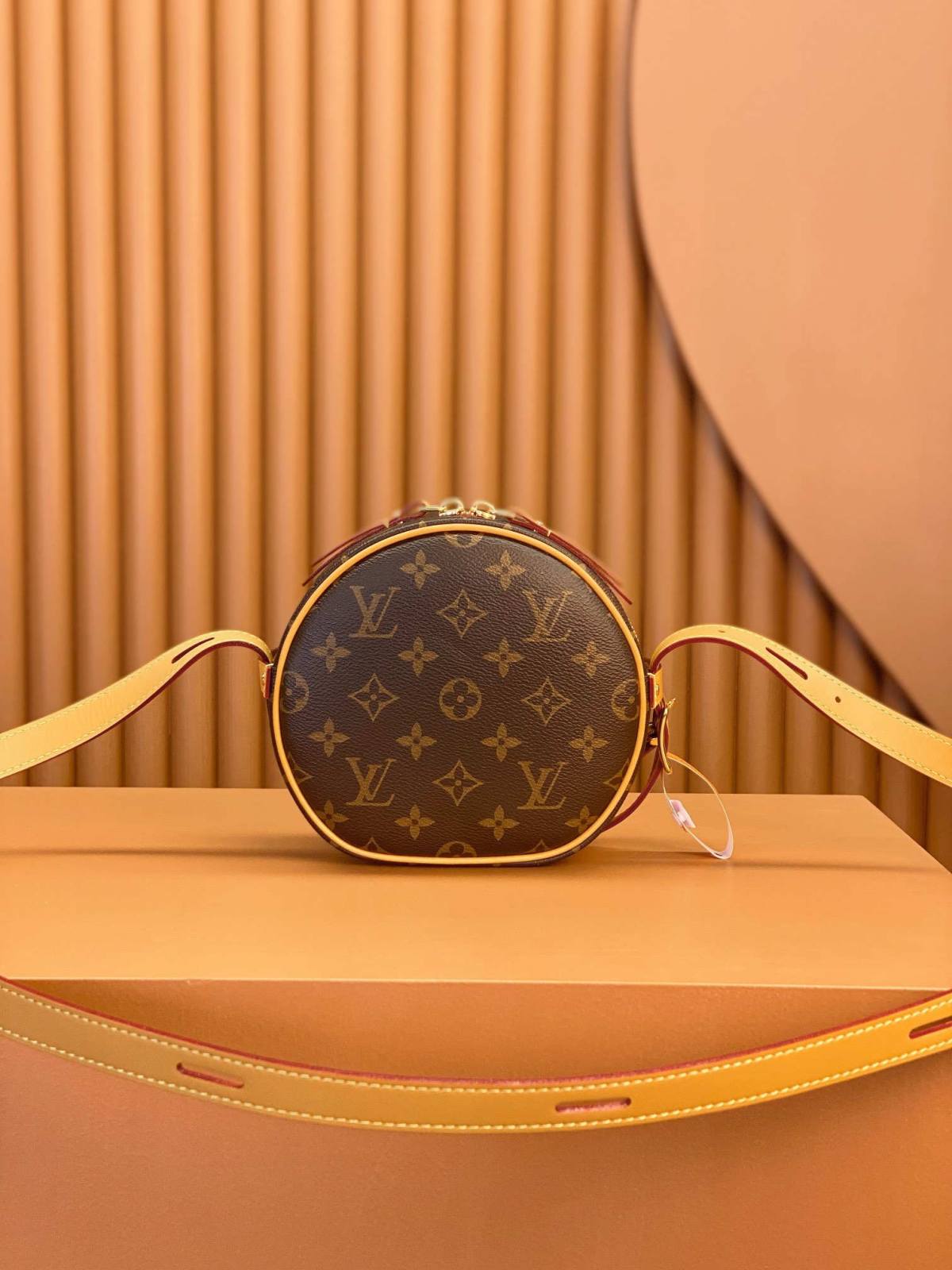 Ellebag’s 1:1 Replica of the Louis Vuitton M45149 Boite Chapeau Souple: A Journey of Craftsmanship and Precision(2025 Mar Updated)-En İyi Kalite Sahte Louis Vuitton Çanta Online Mağazası, Çoğaltma tasarımcı çanta ru