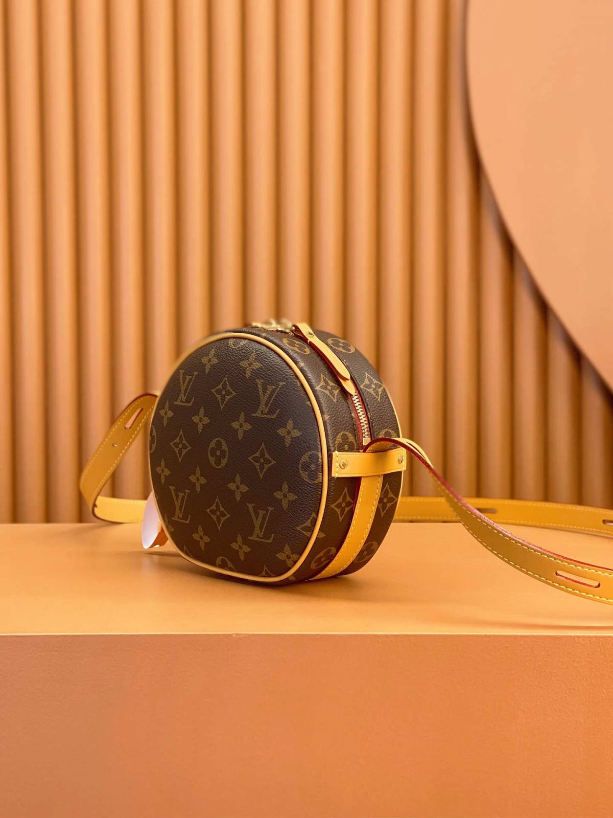 Ellebag’s 1:1 Replica of the Louis Vuitton M45149 Boite Chapeau Souple: A Journey of Craftsmanship and Precision(2025 Mar Updated)-En İyi Kalite Sahte Louis Vuitton Çanta Online Mağazası, Çoğaltma tasarımcı çanta ru