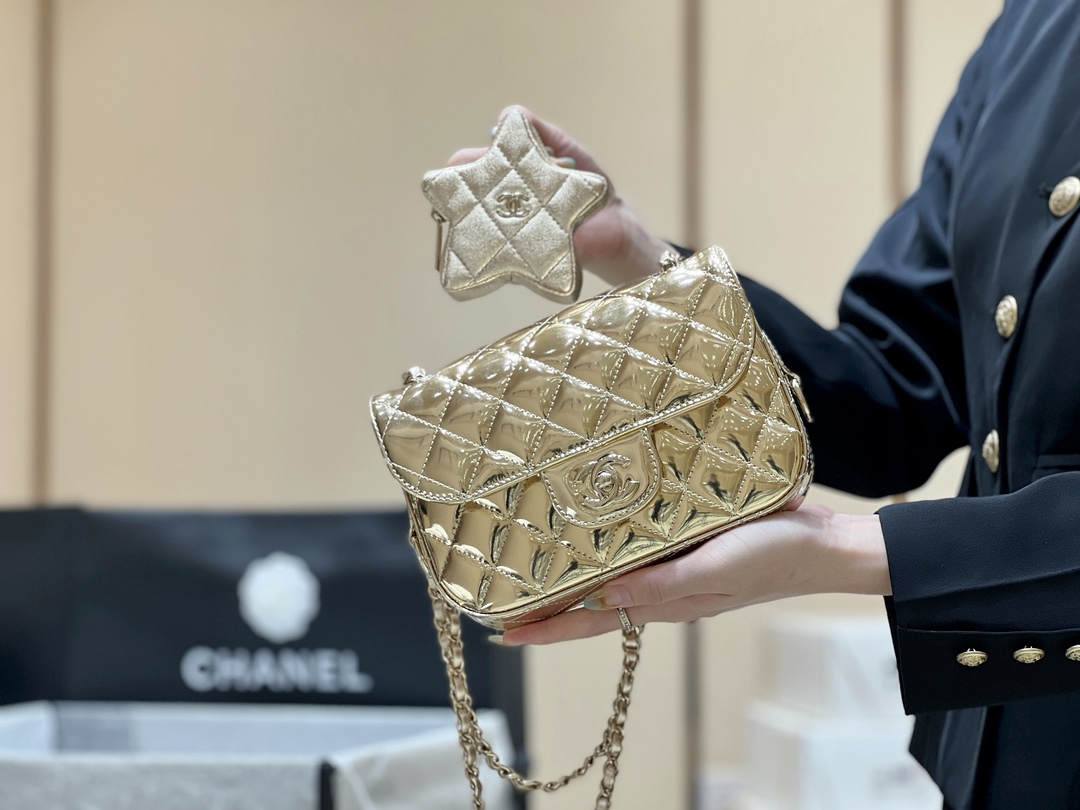 Exploring the Craftsmanship of Ellebag’s Top-Grade Replica: 24C Bag in Shiny Finish with Champagne Gold Hardware(2025 Mar Updated)-Best Quality Fake Louis Vuitton Bag Online Store, Replica designer bag ru