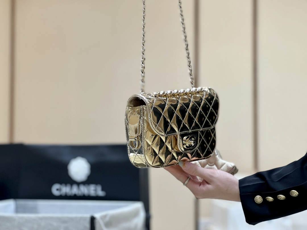 Exploring the Craftsmanship of Ellebag’s Top-Grade Replica: 24C Bag in Shiny Finish with Champagne Gold Hardware(2025 Mar Updated)-Best Quality Fake Louis Vuitton Bag Online Store, Replica designer bag ru