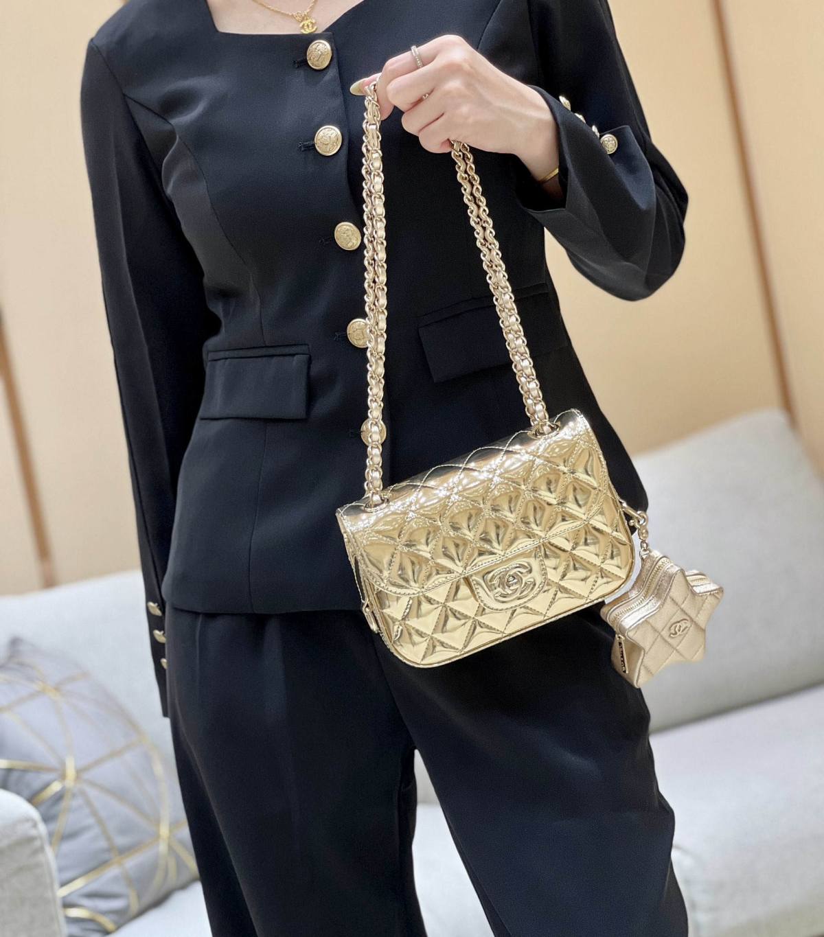 Exploring the Craftsmanship of Ellebag’s Top-Grade Replica: 24C Bag in Shiny Finish with Champagne Gold Hardware(2025 Mar Updated)-Best Quality Fake Louis Vuitton Bag Online Store, Replica designer bag ru