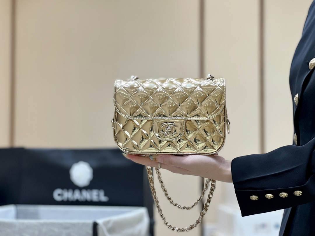 Exploring the Craftsmanship of Ellebag’s Top-Grade Replica: 24C Bag in Shiny Finish with Champagne Gold Hardware(2025 Mar Updated)-Best Quality Fake Louis Vuitton Bag Online Store, Replica designer bag ru