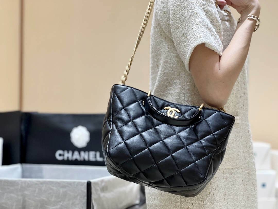 Exploring the Craftsmanship of Ellebag’s Top-Grade Replica: AS4188 Handbag in Black Lambskin with Gold Hardware(2025 Mar Updated)-Kedai Dalam Talian Beg Louis Vuitton Palsu Kualiti Terbaik, Beg reka bentuk replika ru