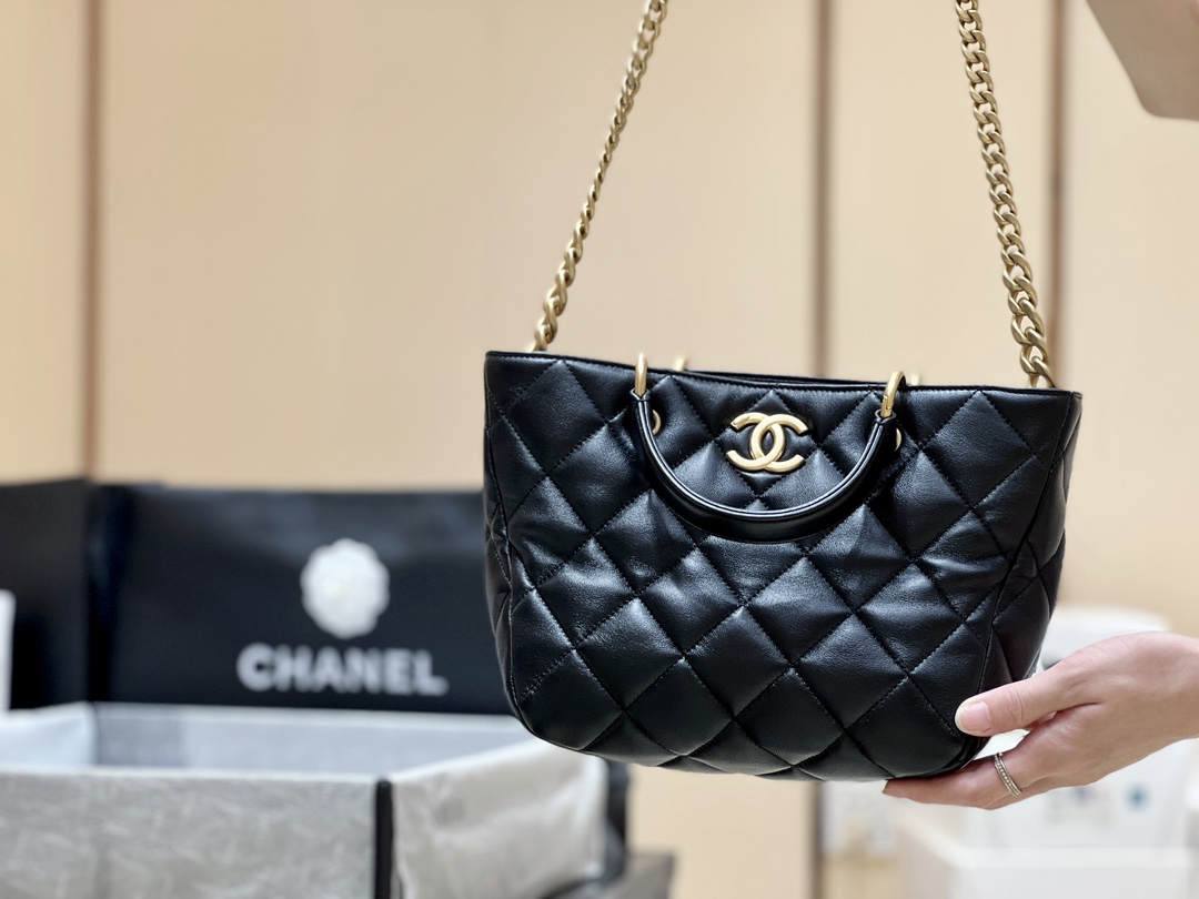 Exploring the Craftsmanship of Ellebag’s Top-Grade Replica: AS4188 Handbag in Black Lambskin with Gold Hardware(2025 Mar Updated)-ហាងអនឡាញកាបូប Louis Vuitton ក្លែងក្លាយដែលមានគុណភាពល្អបំផុត កាបូបអ្នករចនាម៉ូដចម្លង ru