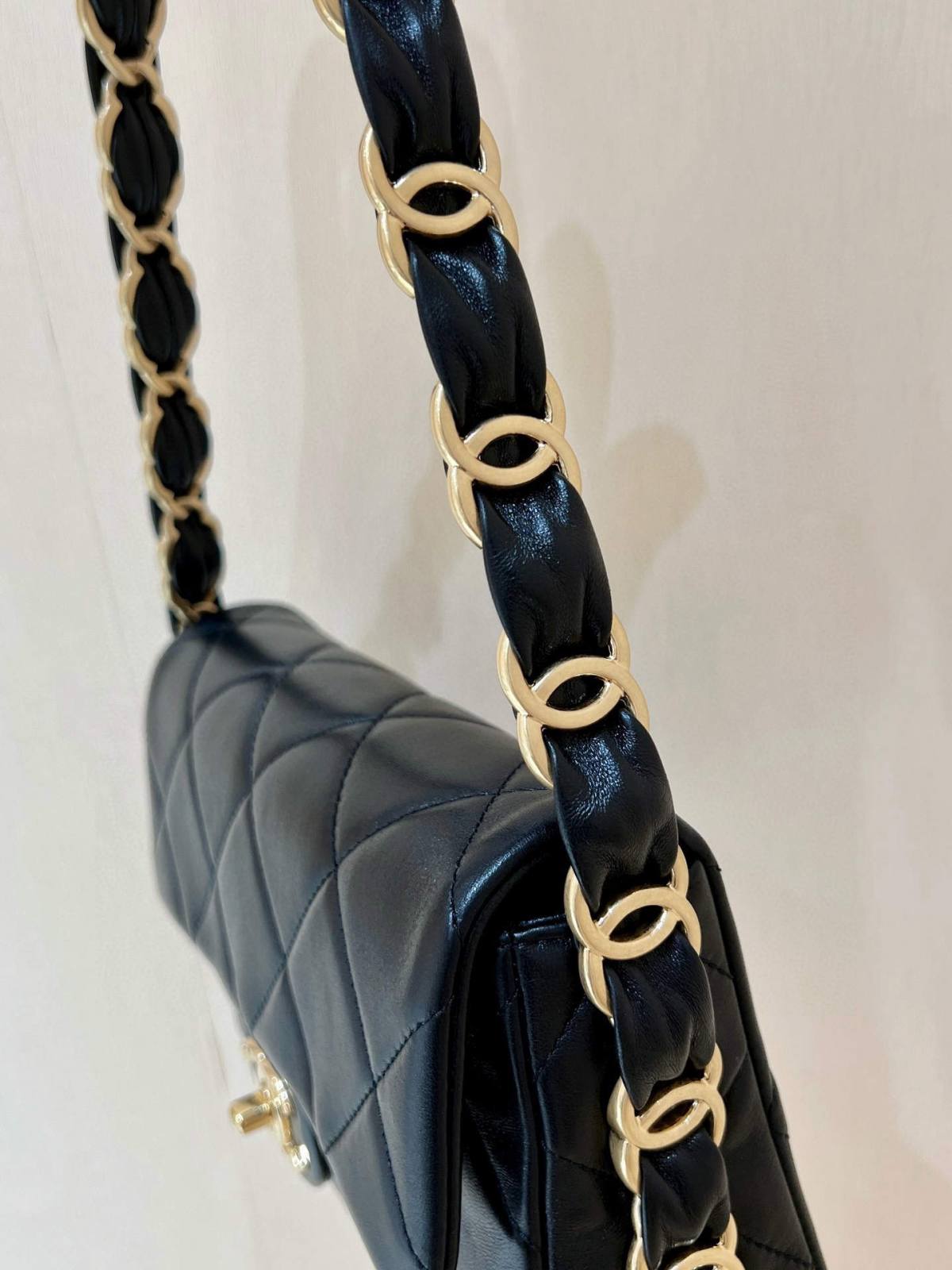 Exploring the Craftsmanship of Ellebag super replica Chanel AS5174 Bag(2025 Mar Updated)-Negozio in linea della borsa falsa di Louis Vuitton di migliore qualità, borsa del progettista della replica ru