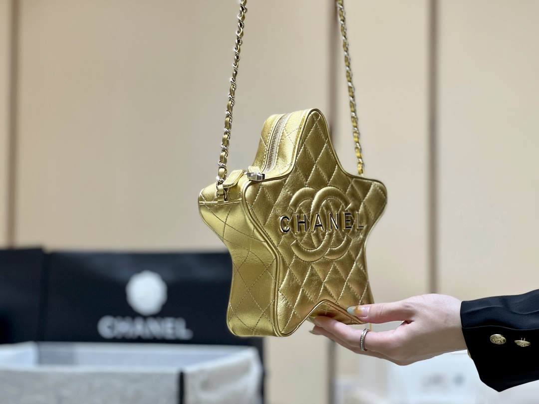 Exploring the Craftsmanship of Ellebag’s Top-Grade Replica: AS4579 Handbag in Shiny Finish with Champagne Gold Hardware(2025 Mar Updated)-Loja online de bolsa Louis Vuitton falsa de melhor qualidade, bolsa de designer de réplica ru