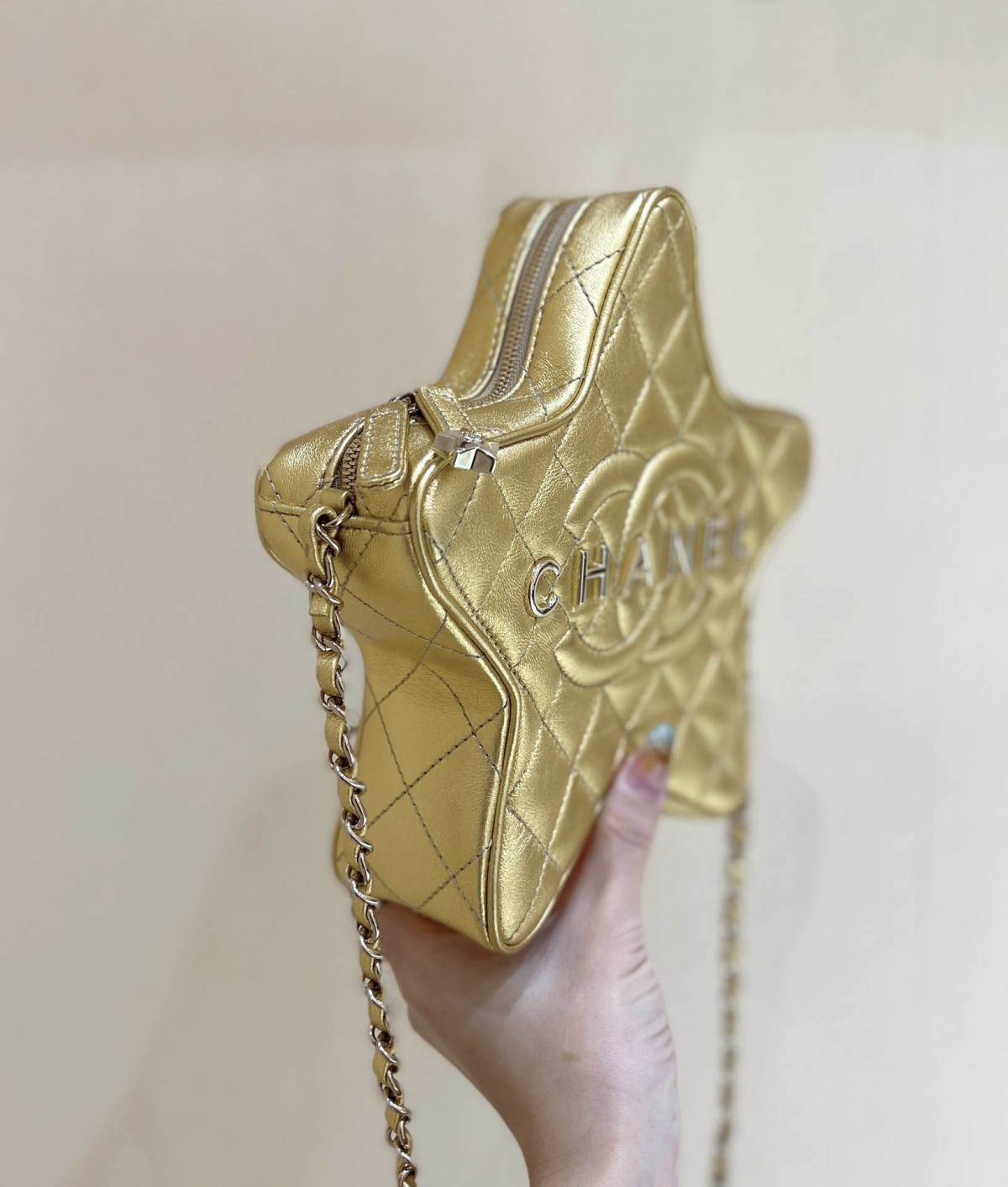 Exploring the Craftsmanship of Ellebag’s Top-Grade Replica: AS4579 Handbag in Shiny Finish with Champagne Gold Hardware(2025 Mar Updated)-Best Quality Fake Louis Vuitton Bag Online Store, Replica designer bag ru