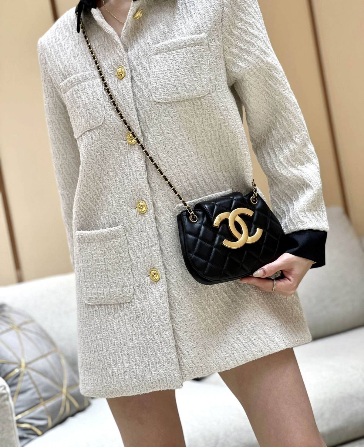 Exploring the Craftsmanship of Ellebag’s Top-Grade Replica: AS4609 Handbag in Black Lambskin with Gold Hardware(2025 Mar Updated)-ហាងអនឡាញកាបូប Louis Vuitton ក្លែងក្លាយដែលមានគុណភាពល្អបំផុត កាបូបអ្នករចនាម៉ូដចម្លង ru