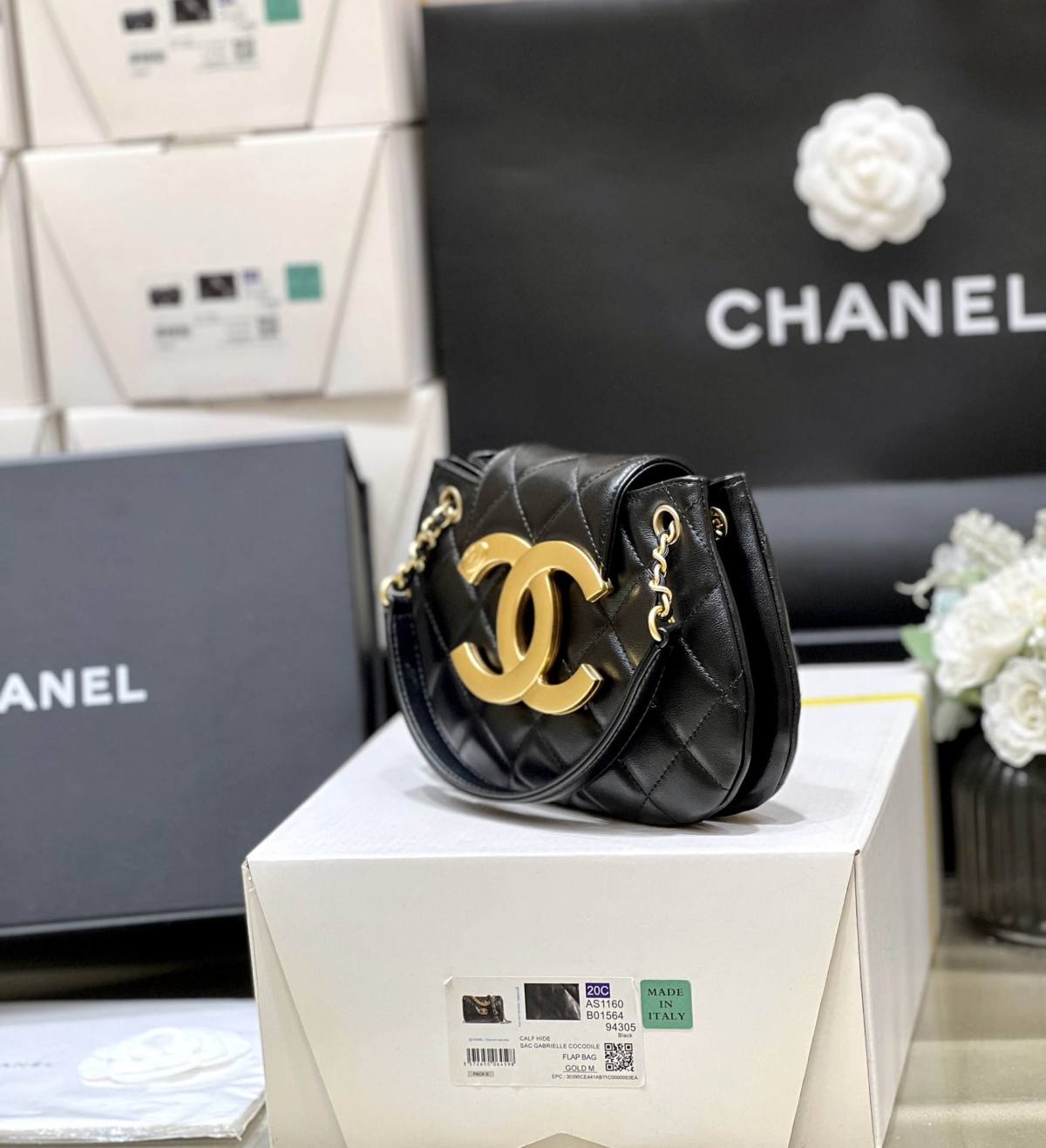 Exploring the Craftsmanship of Ellebag’s Top-Grade Replica: AS4609 Handbag in Black Lambskin with Gold Hardware(2025 Mar Updated)-Best Quality Fake Louis Vuitton Bag Online Store, Replica designer bag ru