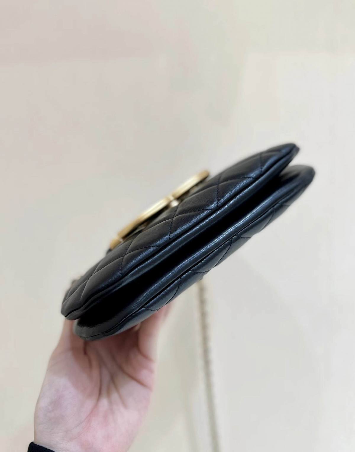 Exploring the Craftsmanship of Ellebag’s Top-Grade Replica: AS4609 Handbag in Black Lambskin with Gold Hardware(2025 Mar Updated)-Loja online de bolsa Louis Vuitton falsa de melhor qualidade, bolsa de designer de réplica ru