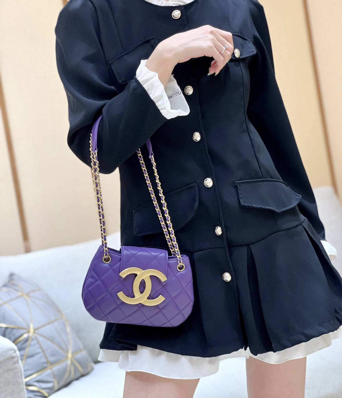 Exploring the Craftsmanship of Ellebag’s Top-Grade Replica: AS4609 Handbag in Purple Lambskin with Gold Hardware(2025 Mar Updated)-Bästa kvalitet Fake Louis Vuitton Bag Online Store, Replica designer bag ru