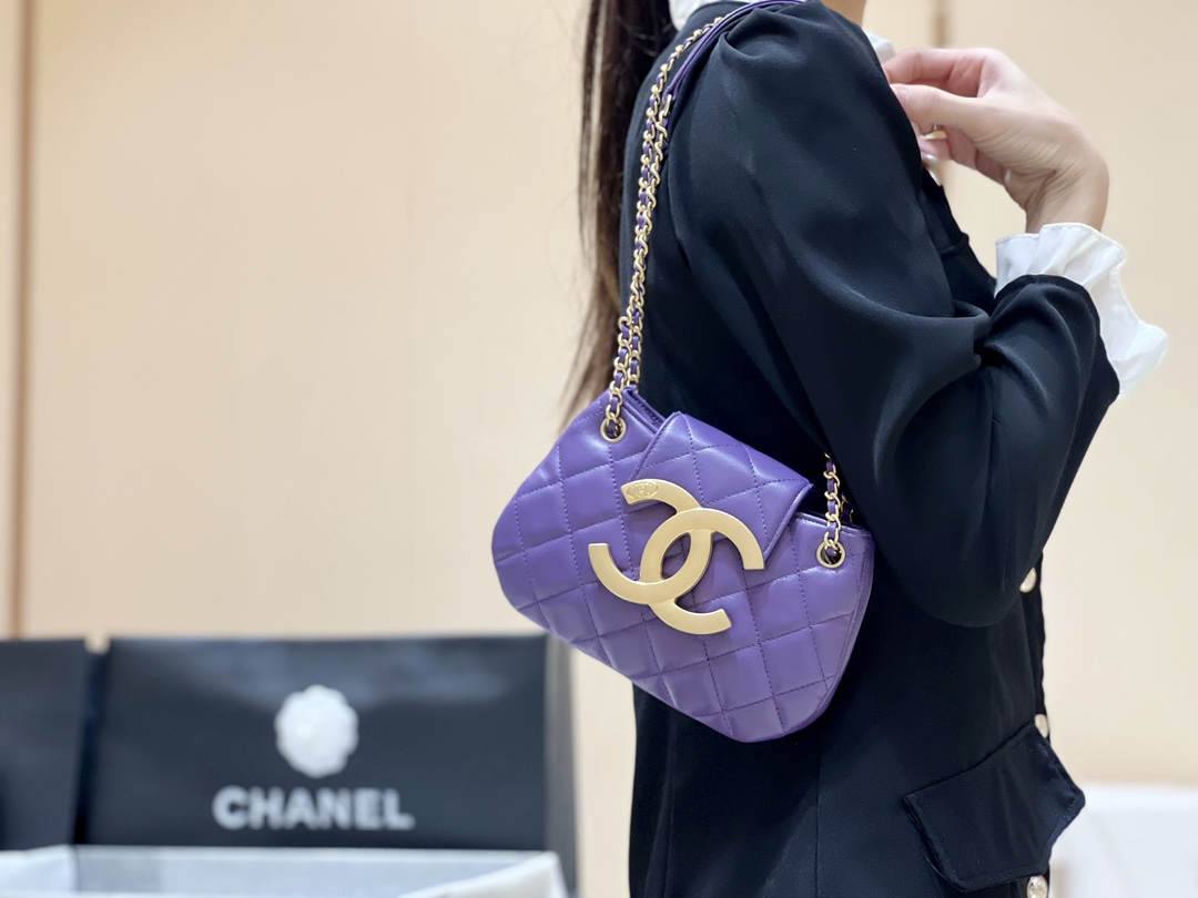 Exploring the Craftsmanship of Ellebag’s Top-Grade Replica: AS4609 Handbag in Purple Lambskin with Gold Hardware(2025 Mar Updated)-Best Quality Replica designer Bag factory in China