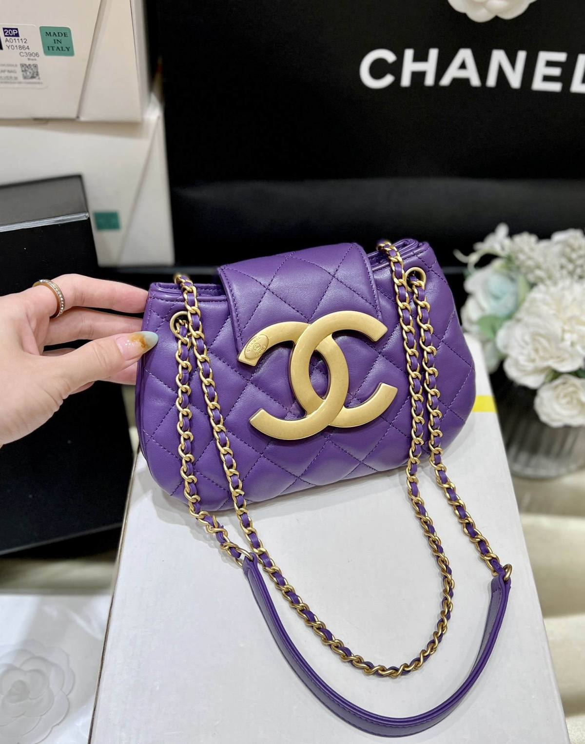 Exploring the Craftsmanship of Ellebag’s Top-Grade Replica: AS4609 Handbag in Purple Lambskin with Gold Hardware(2025 Mar Updated)-Bästa kvalitet Fake Louis Vuitton Bag Online Store, Replica designer bag ru