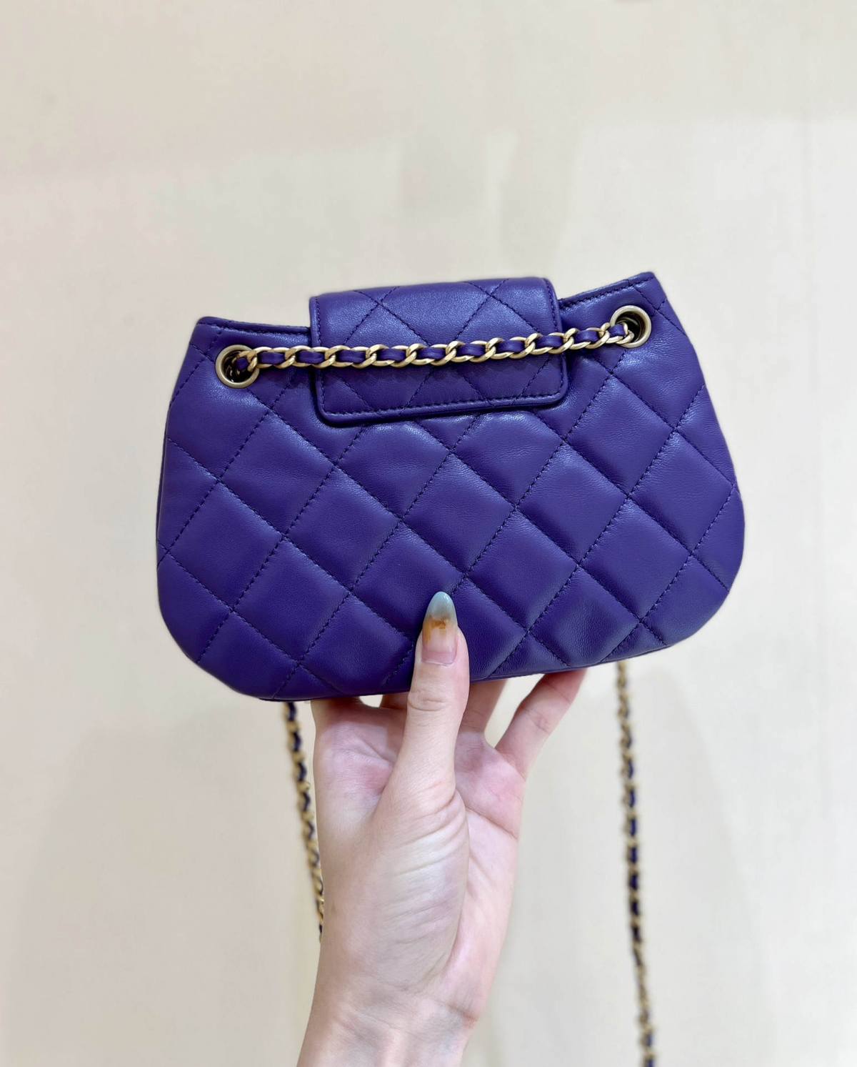 Exploring the Craftsmanship of Ellebag’s Top-Grade Replica: AS4609 Handbag in Purple Lambskin with Gold Hardware(2025 Mar Updated)-Dyqani në internet i çantave të rreme Louis Vuitton me cilësi më të mirë, çanta modeli kopje ru