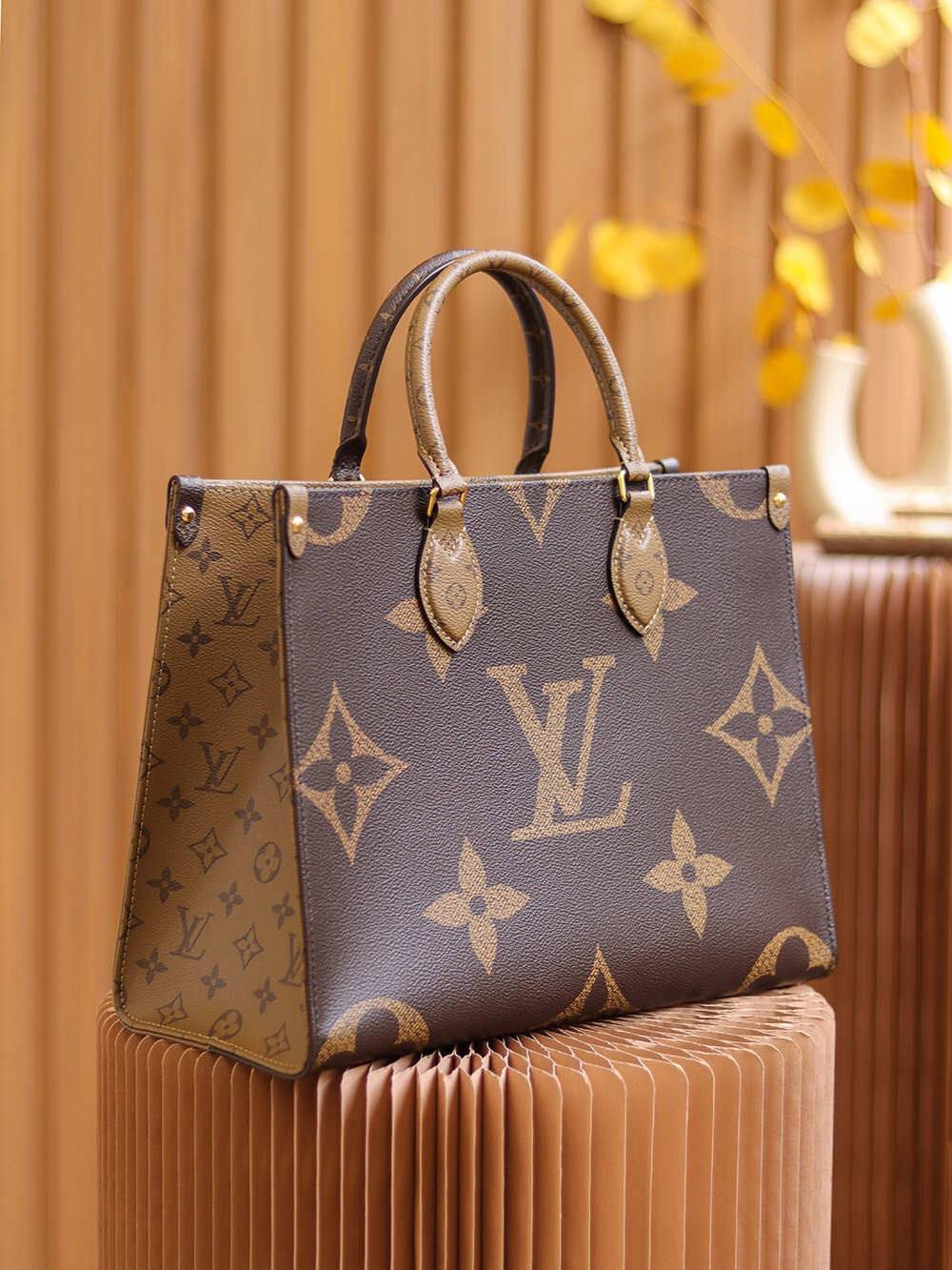 Ellebag’s 1:1 Replica of the Louis Vuitton OnTheGo Tote M44576: Precision and Craftsmanship in Every Detail （M44576 M45321 M45039 M45320）(2025 Mar Updated)-Bästa kvalitet Fake Louis Vuitton Bag Online Store, Replica designer bag ru