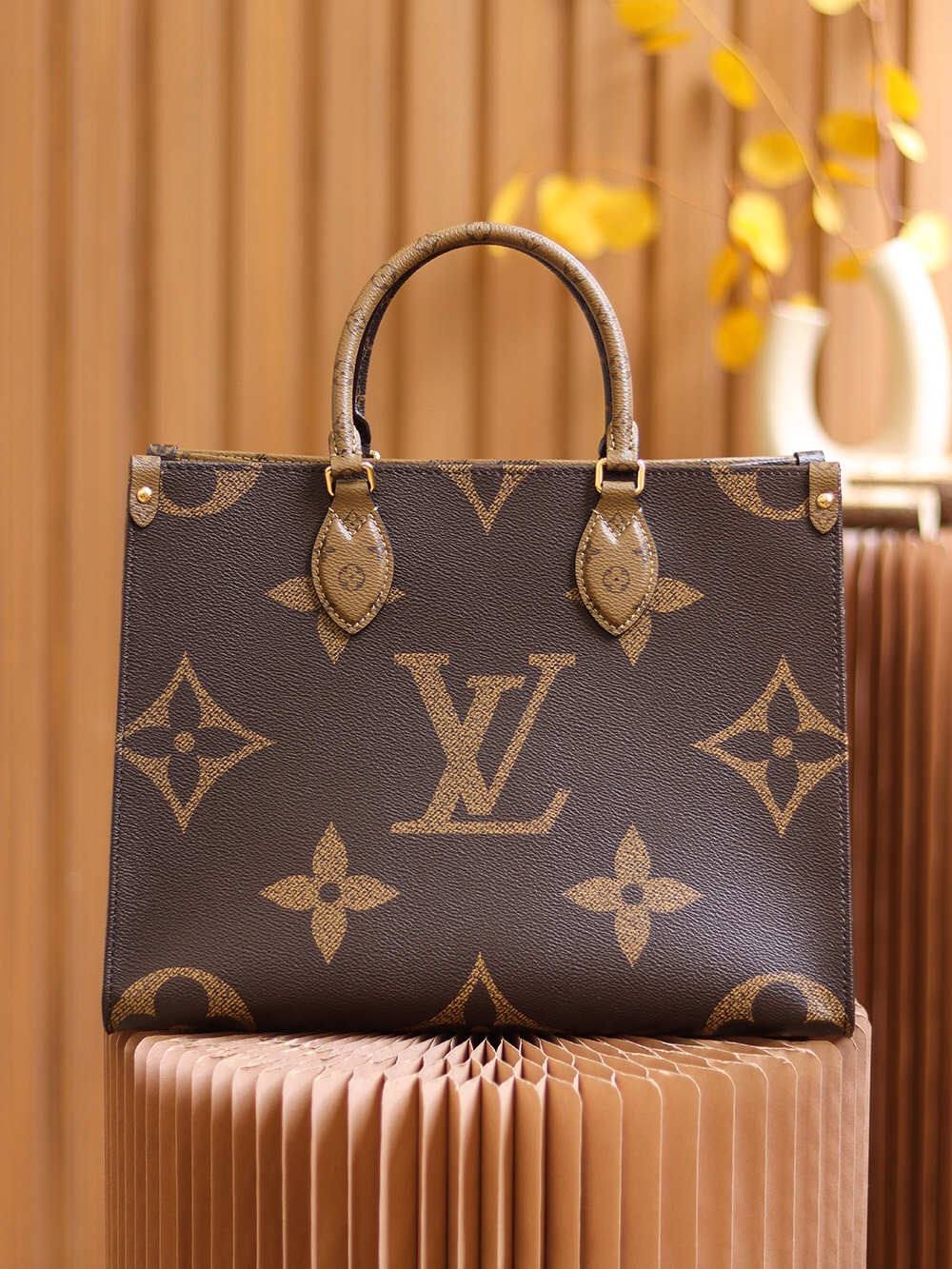 Ellebag’s 1:1 Replica of the Louis Vuitton OnTheGo Tote M44576: Precision and Craftsmanship in Every Detail （M44576 M45321 M45039 M45320）(2025 Mar Updated)-Labing Maayo nga Kalidad nga Peke nga Louis Vuitton Bag Online Store, Replica designer bag ru