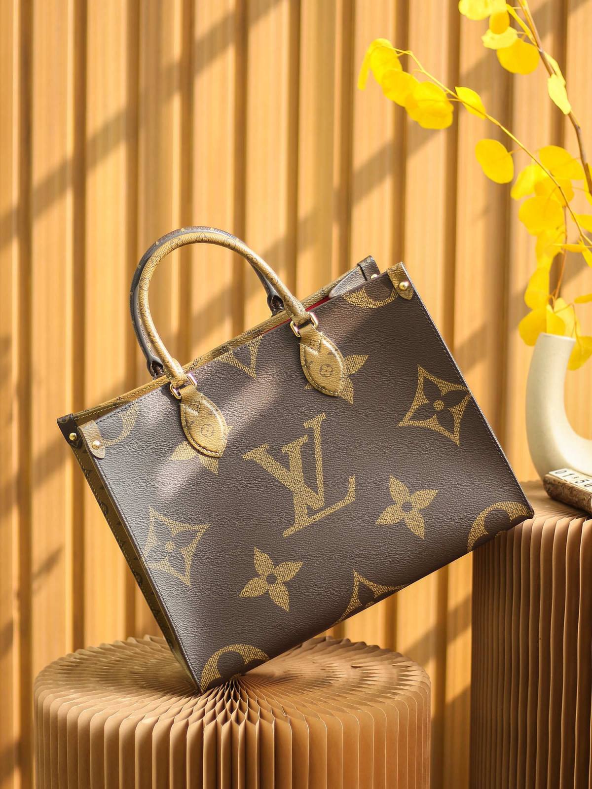 Ellebag’s 1:1 Replica of the Louis Vuitton OnTheGo Tote M44576: Precision and Craftsmanship in Every Detail （M44576 M45321 M45039 M45320）(2025 Mar Updated)-ఉత్తమ నాణ్యత నకిలీ లూయిస్ విట్టన్ బ్యాగ్ ఆన్‌లైన్ స్టోర్, రెప్లికా డిజైనర్ బ్యాగ్ రు