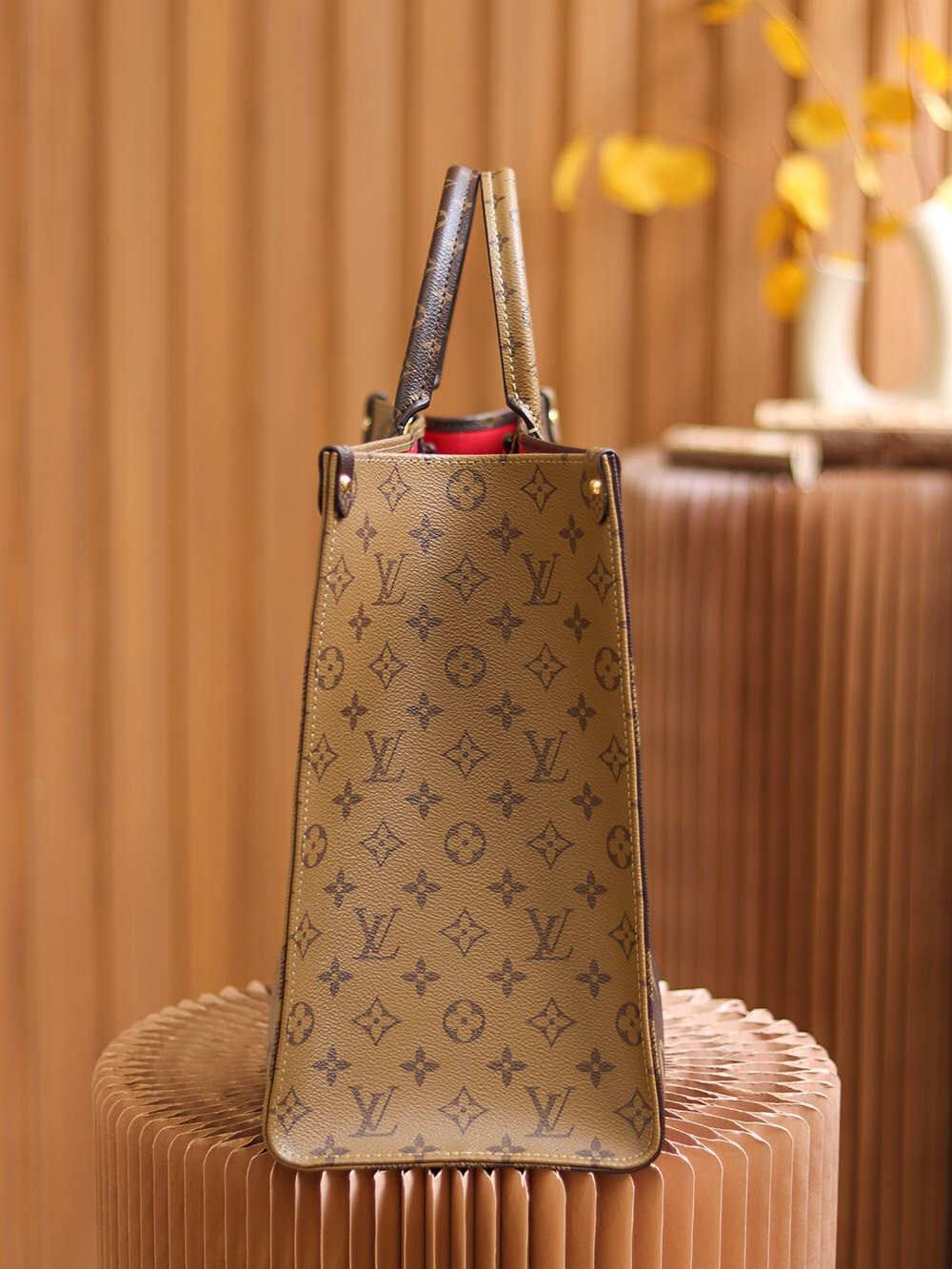 Ellebag’s 1:1 Replica of the Louis Vuitton OnTheGo Tote M44576: Precision and Craftsmanship in Every Detail （M44576 M45321 M45039 M45320）(2025 Mar Updated)-Dyqani në internet i çantave të rreme Louis Vuitton me cilësi më të mirë, çanta modeli kopje ru