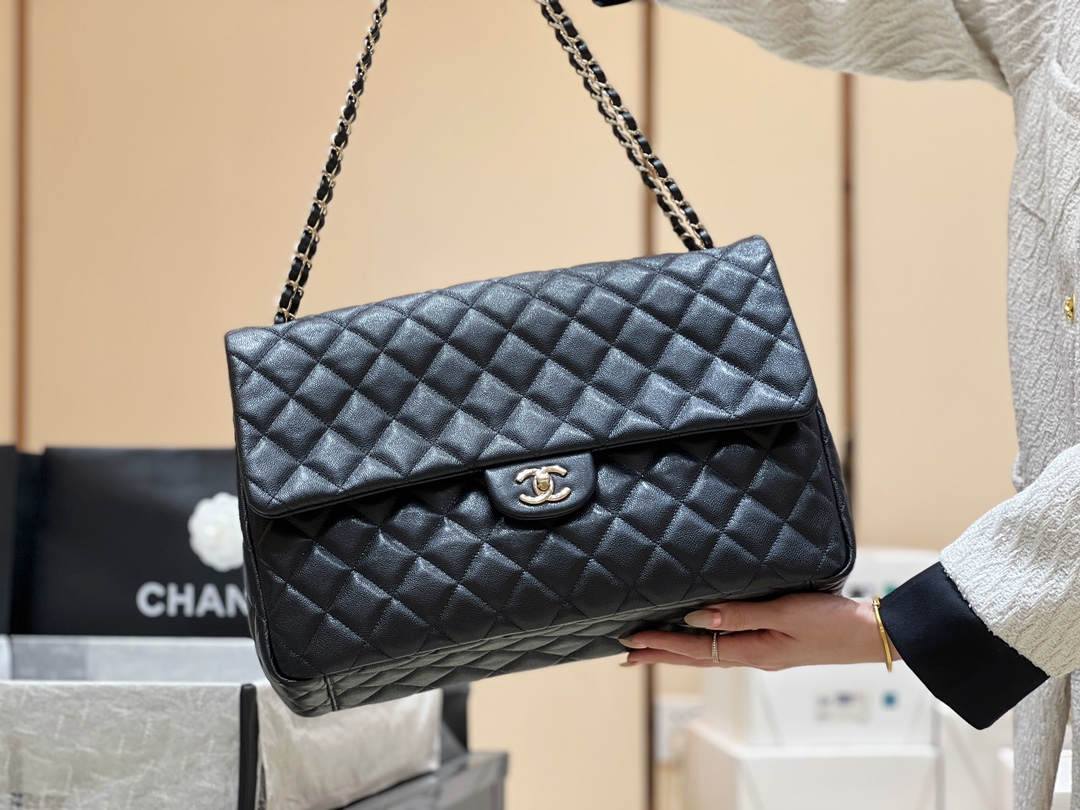 Exploring the Craftsmanship of Ellebag’s Top-Grade Replica: AS4661 Handbag in Black Caviar Leather with Champagne Gold Hardware(2025 Mar Updated)-Labākās kvalitātes viltotās Louis Vuitton somas tiešsaistes veikals, dizaineru somas kopija ru