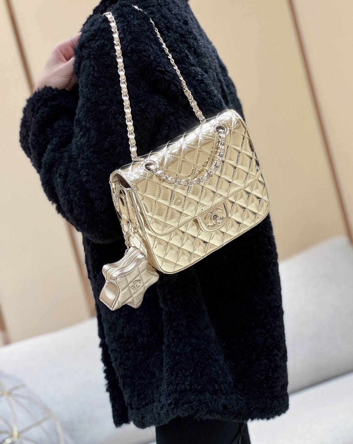 Exploring the Craftsmanship of Ellebag’s Top-Grade Replica: Backpack & Star Coin Purse in Champagne Lambskin with Gold Hardware(2025 Mar Updated)-Լավագույն որակի կեղծ Louis Vuitton պայուսակների առցանց խանութ, Replica դիզայներական պայուսակ ru