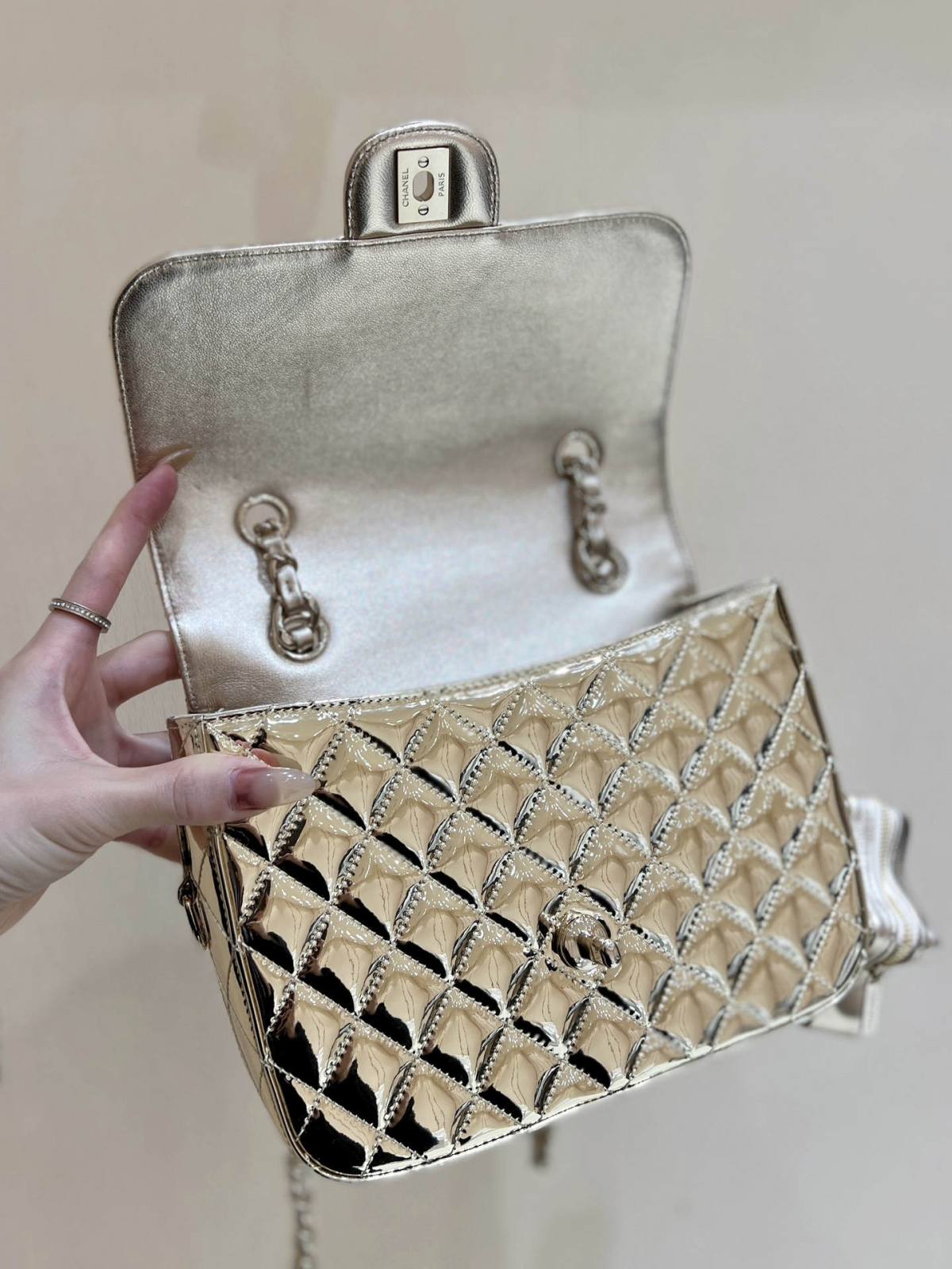 Exploring the Craftsmanship of Ellebag’s Top-Grade Replica: Backpack & Star Coin Purse in Champagne Lambskin with Gold Hardware(2025 Mar Updated)-Best Quality Replica designer Bag factory in China