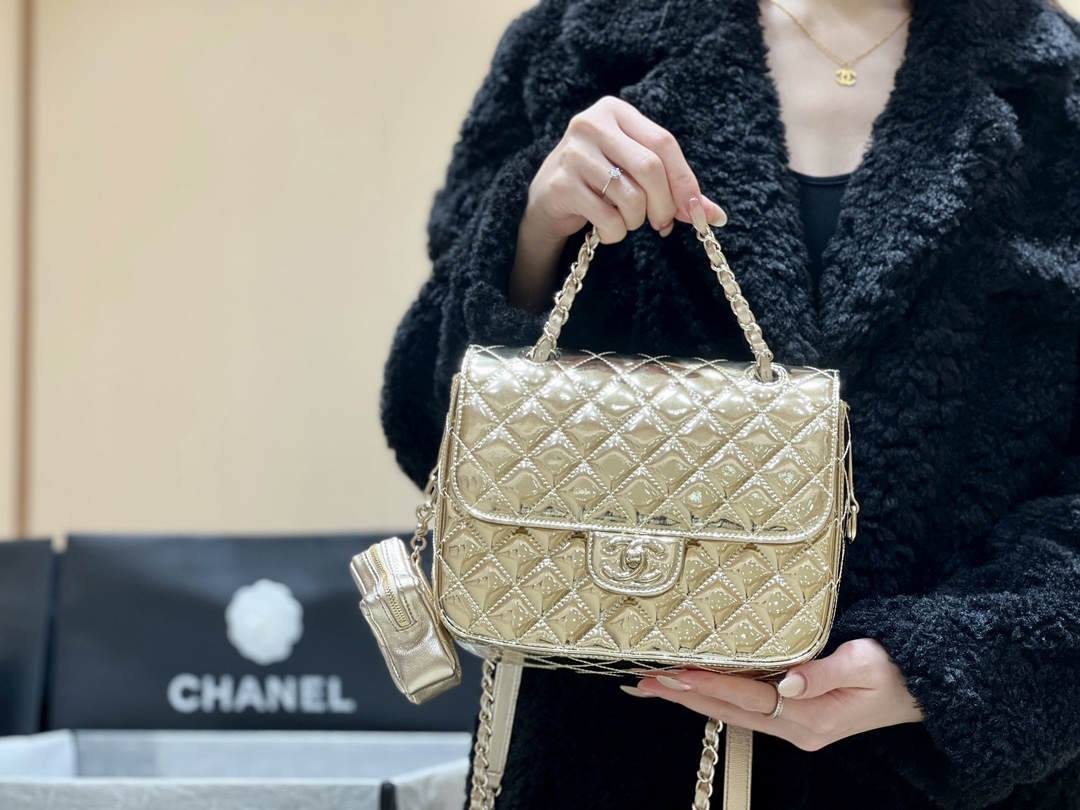 Exploring the Craftsmanship of Ellebag’s Top-Grade Replica: Backpack & Star Coin Purse in Champagne Lambskin with Gold Hardware(2025 Mar Updated)-Ti o dara ju Didara iro Louis Vuitton apo Online itaja, Ajọra onise apo ru