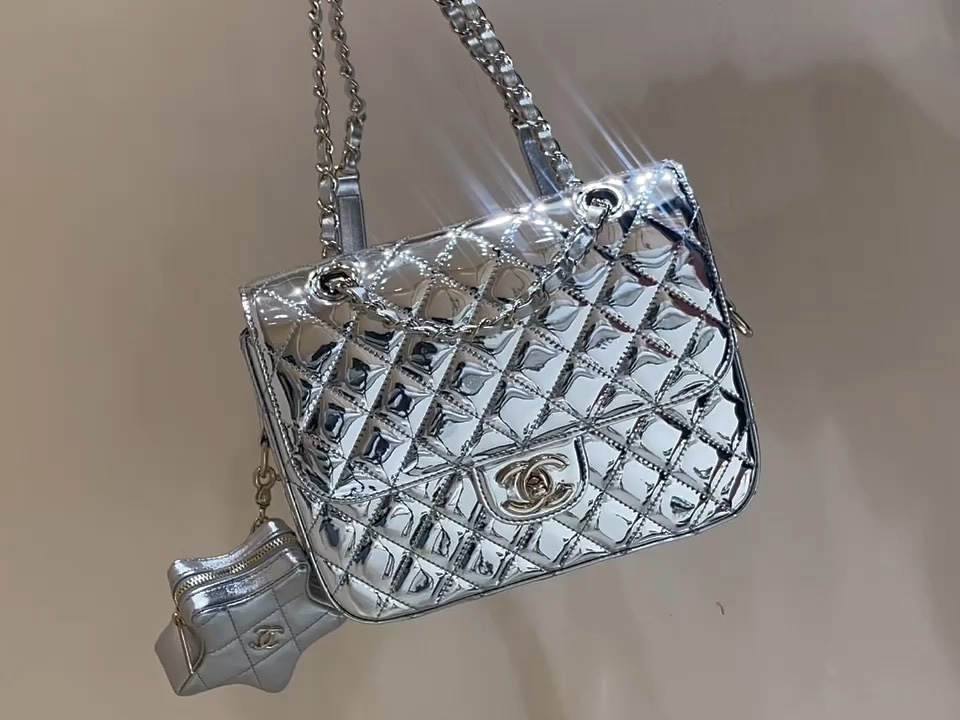 Exploring the Craftsmanship of Ellebag’s Top-Grade Replica: Backpack & Star Coin Purse in Silver Lambskin with Champagne Gold Hardware(2025 Mar Updated)-Լավագույն որակի կեղծ Louis Vuitton պայուսակների առցանց խանութ, Replica դիզայներական պայուսակ ru