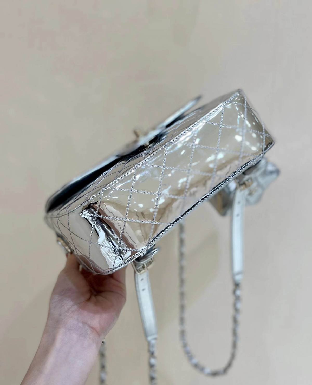 Exploring the Craftsmanship of Ellebag’s Top-Grade Replica: Backpack & Star Coin Purse in Silver Lambskin with Champagne Gold Hardware(2025 Mar Updated)-Լավագույն որակի կեղծ Louis Vuitton պայուսակների առցանց խանութ, Replica դիզայներական պայուսակ ru