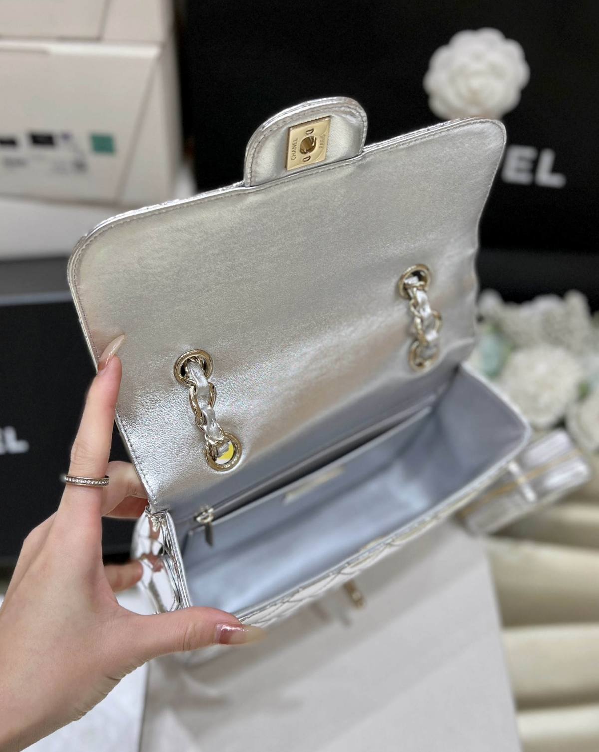 Exploring the Craftsmanship of Ellebag’s Top-Grade Replica: Backpack & Star Coin Purse in Silver Lambskin with Champagne Gold Hardware(2025 Mar Updated)-Beste Qualität gefälschte Louis Vuitton-Taschen Online-Shop, Replik-Designer-Tasche ru