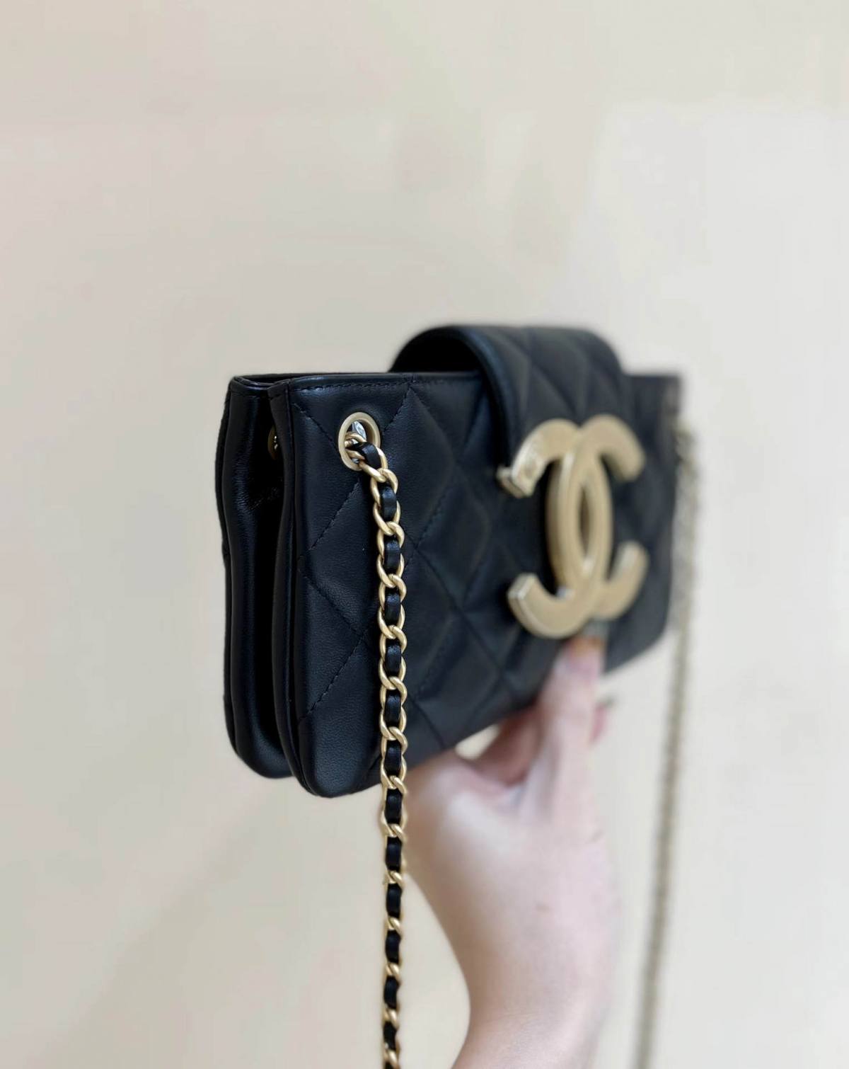 Exploring the Craftsmanship of Ellebag’s Top-Grade Replica: Baguette Bag in Black Lambskin with Gold Hardware(2025 Mar Updated)-ఉత్తమ నాణ్యత నకిలీ లూయిస్ విట్టన్ బ్యాగ్ ఆన్‌లైన్ స్టోర్, రెప్లికా డిజైనర్ బ్యాగ్ రు