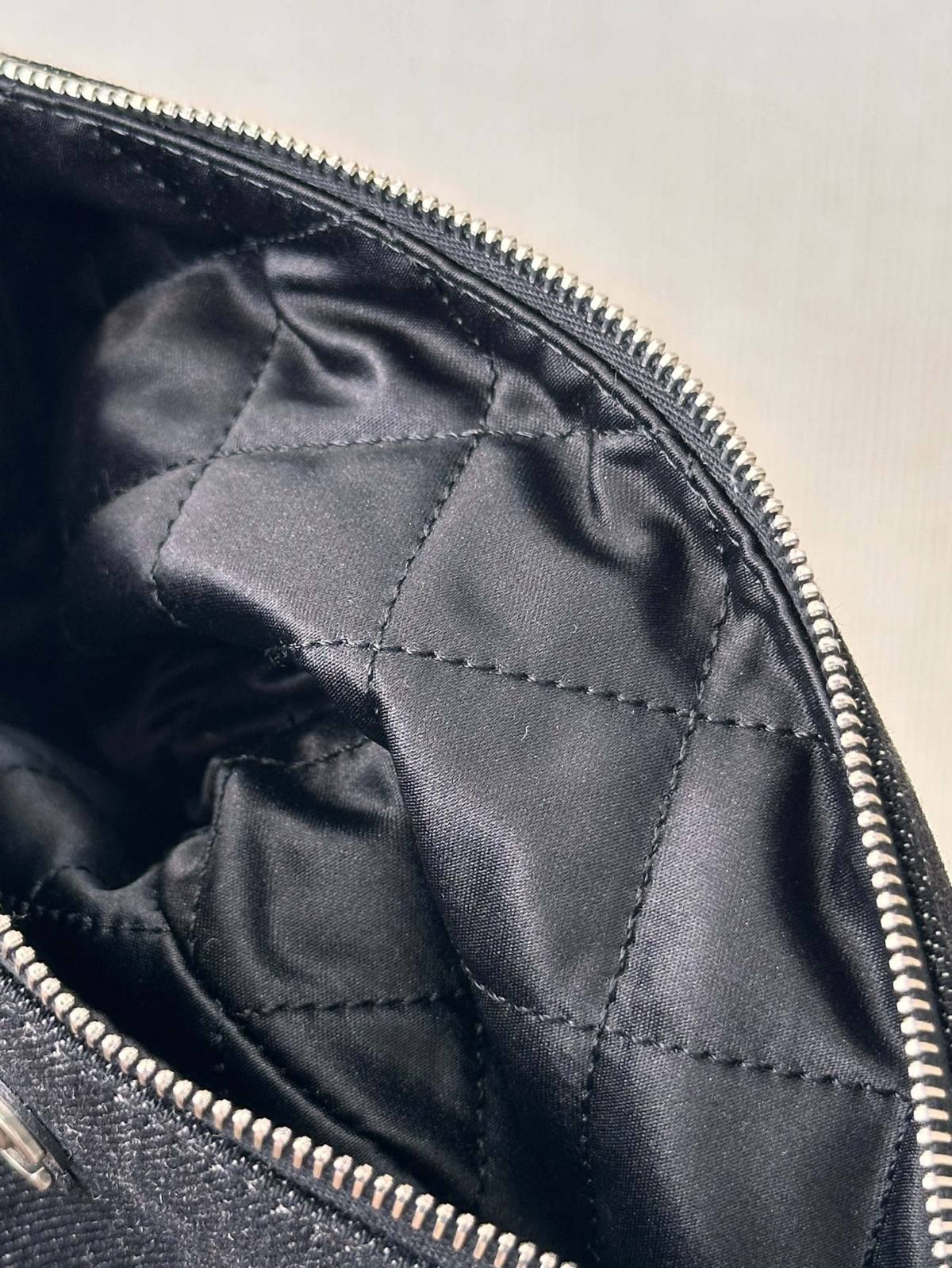 Ellebag’s 1:1 Replica of the Chanel 22 bag AS3261: Denim Meets Luxury in a Timeless Design(2025 Apr Updated)-Best Quality Fake Louis Vuitton Bag Online Store, Replica designer bag ru