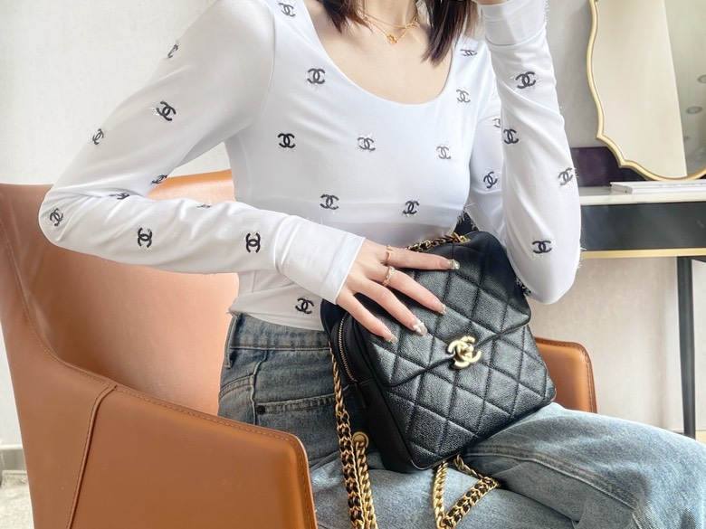 Ellebag’s 1:1 Replica of the Chanel 22P Spring/Summer Vintage Backpack: Mastering Retro Elegance with Craftsmanship(2025 May Updated)-Bästa kvalitet Fake Louis Vuitton Bag Online Store, Replica designer bag ru
