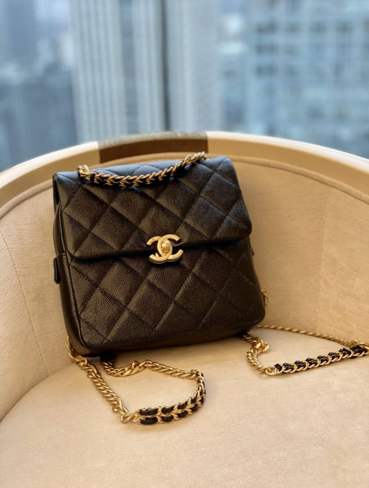 Ellebag’s 1:1 Replica of the Chanel 22P Spring/Summer Vintage Backpack: Mastering Retro Elegance with Craftsmanship(2025 May Updated)-Bästa kvalitet Fake Louis Vuitton Bag Online Store, Replica designer bag ru