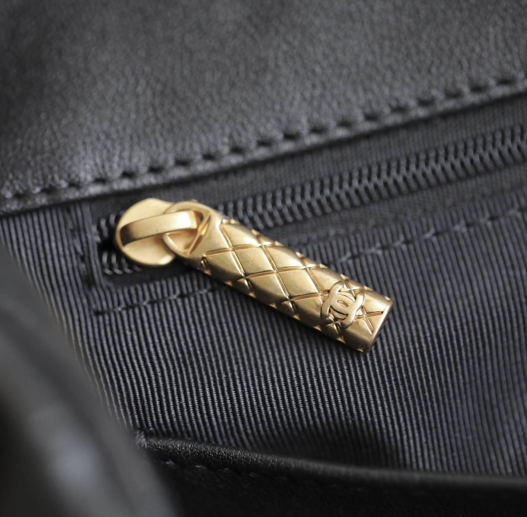 Ellebag’s 1:1 Replica of the Chanel 23A Handcrafted Hobo Bag: A Celebration of Retro Craftsmanship and Luxury(2025 May Updated)-Bästa kvalitet Fake Louis Vuitton Bag Online Store, Replica designer bag ru