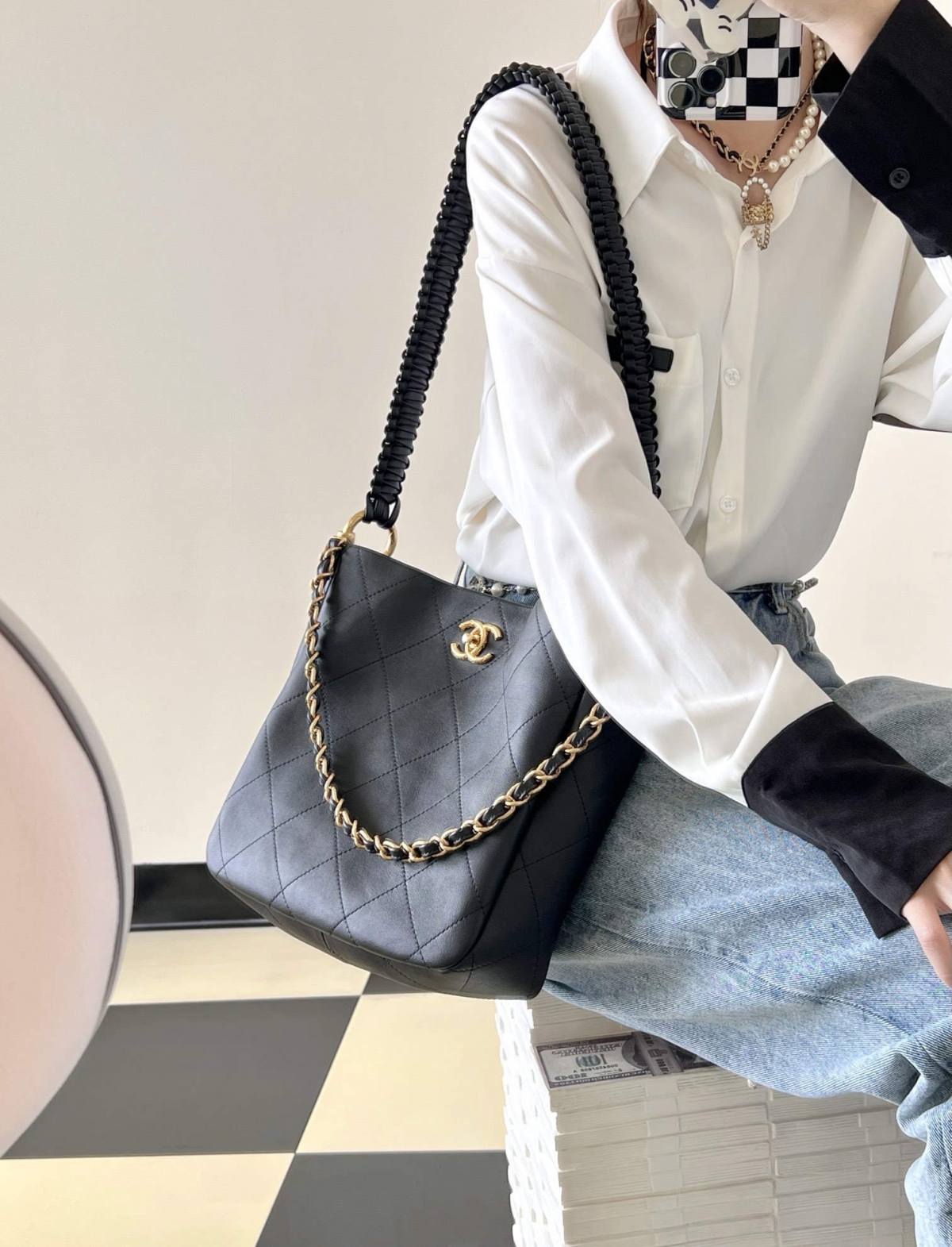Ellebag’s 1:1 Replica of the Chanel 23A Handcrafted Hobo Bag: A Celebration of Retro Craftsmanship and Luxury(2025 May Updated)-Bästa kvalitet Fake Louis Vuitton Bag Online Store, Replica designer bag ru