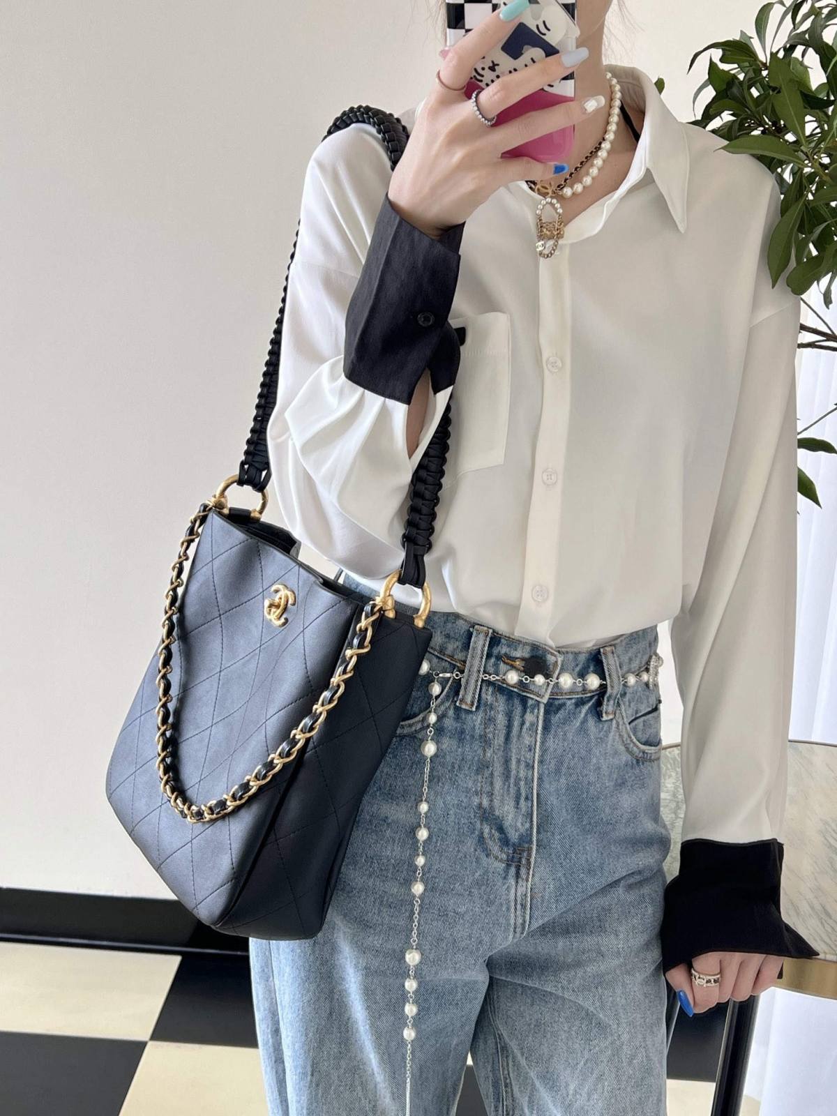 Ellebag’s 1:1 Replica of the Chanel 23A Handcrafted Hobo Bag: A Celebration of Retro Craftsmanship and Luxury(2025 May Updated)-Bästa kvalitet Fake Louis Vuitton Bag Online Store, Replica designer bag ru