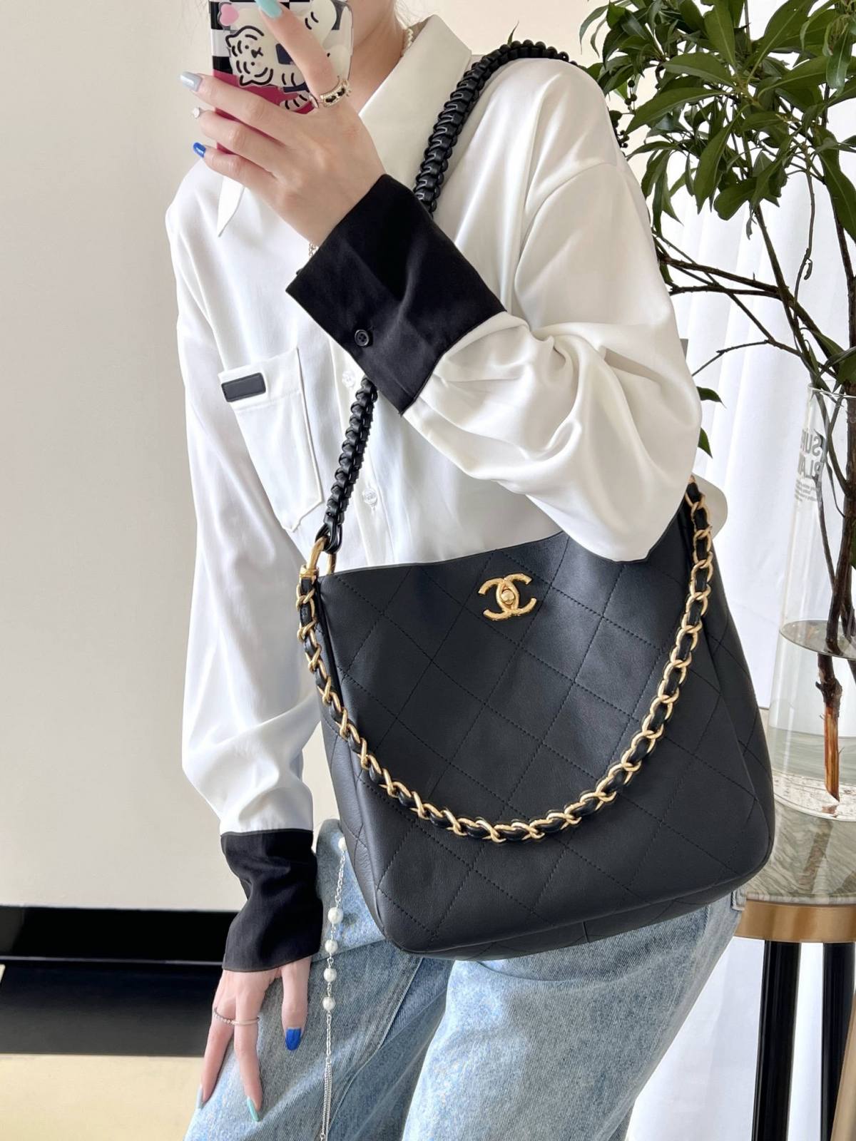 Ellebag’s 1:1 Replica of the Chanel 23A Handcrafted Hobo Bag: A Celebration of Retro Craftsmanship and Luxury(2025 May Updated)-Bästa kvalitet Fake Louis Vuitton Bag Online Store, Replica designer bag ru