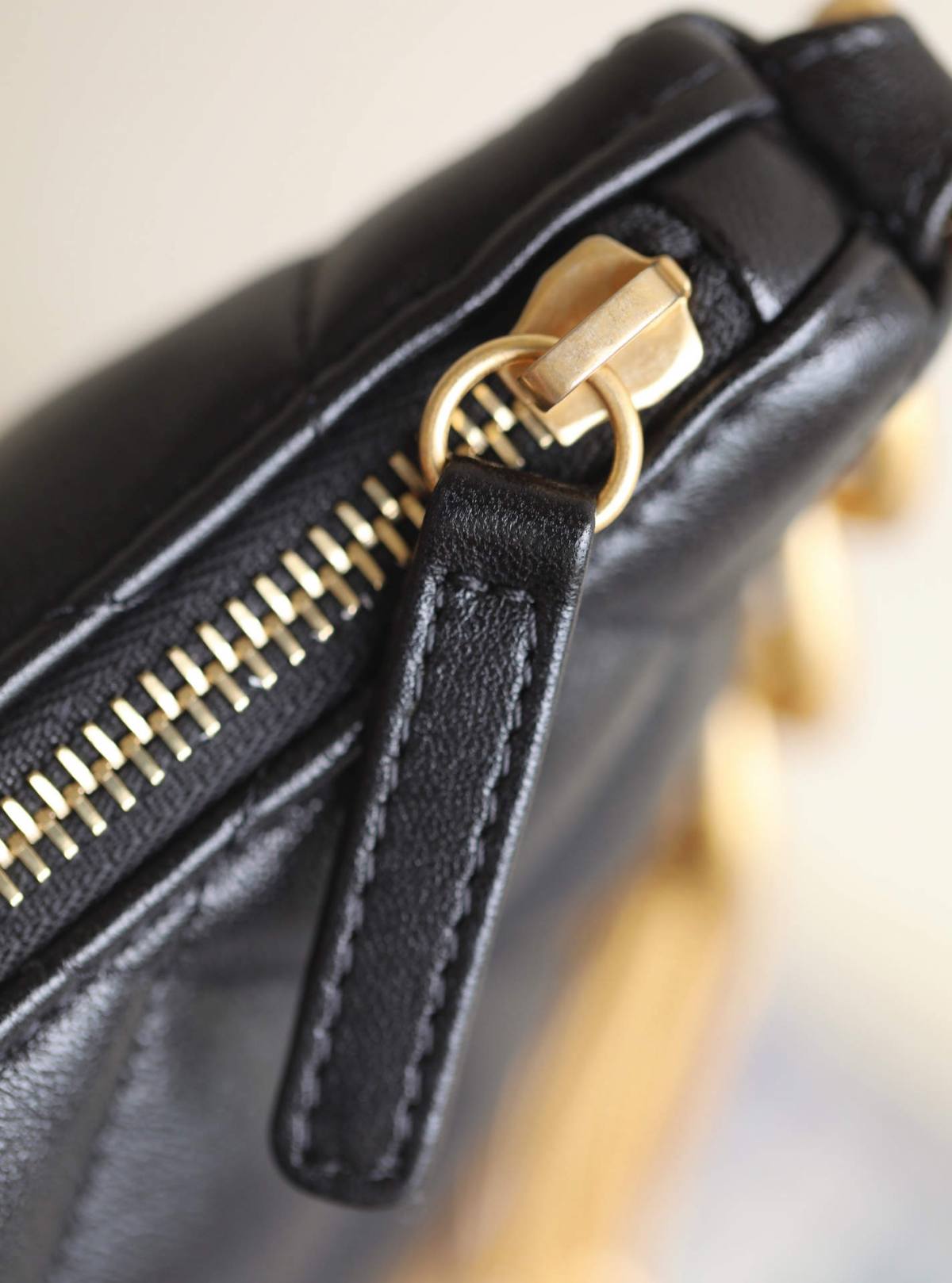Ellebag’s 1:1 Replica of the Chanel 23A Hobo Bag: A Timeless Fusion of Retro Elegance and Modern Craftsmanship(2025 May Updated)-Paras laatu väärennetty Louis Vuitton laukku verkkokauppa, replika suunnittelija laukku ru