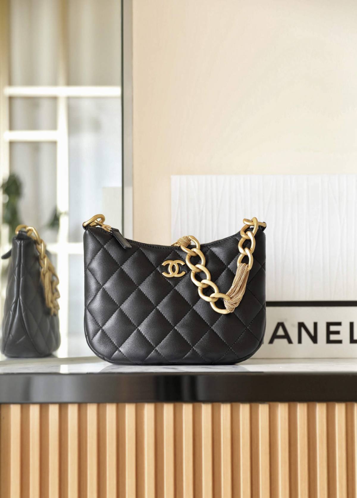 Ellebag’s 1:1 Replica of the Chanel 23A Hobo Bag: A Timeless Fusion of Retro Elegance and Modern Craftsmanship(2025 May Updated)-Paras laatu väärennetty Louis Vuitton laukku verkkokauppa, replika suunnittelija laukku ru