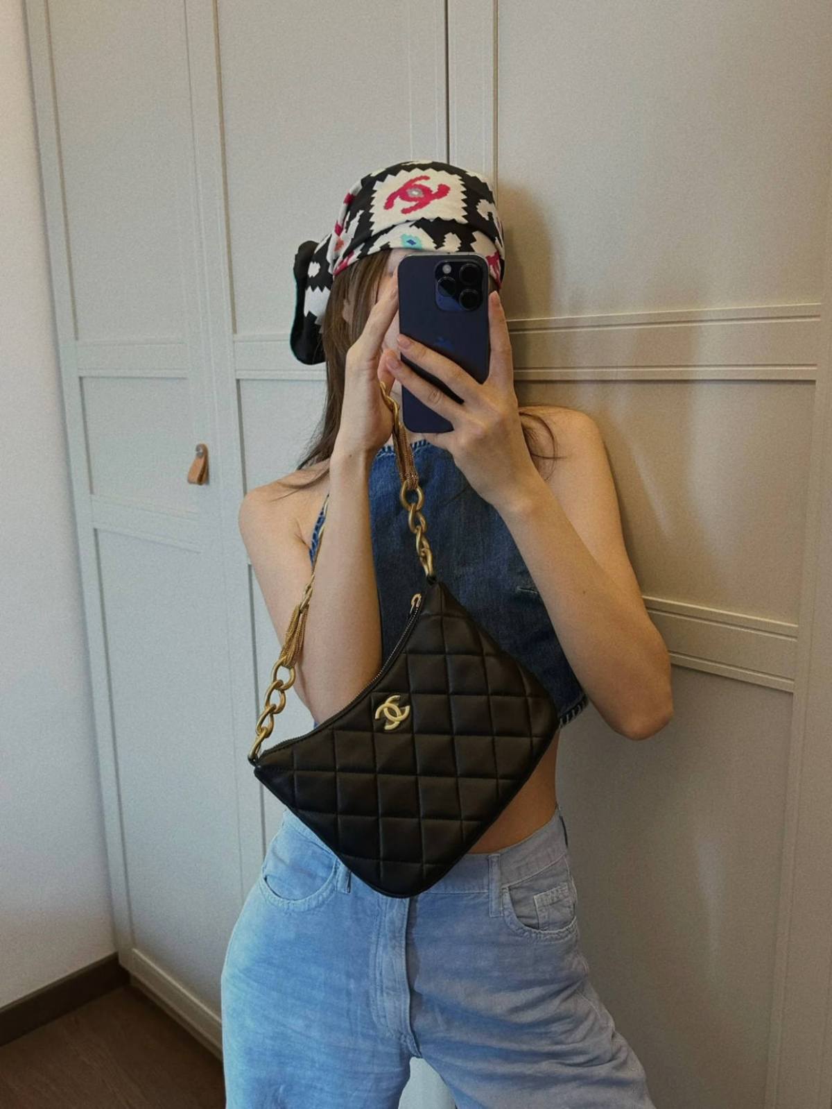 Ellebag’s 1:1 Replica of the Chanel 23A Hobo Bag: A Timeless Fusion of Retro Elegance and Modern Craftsmanship(2025 May Updated)-Paras laatu väärennetty Louis Vuitton laukku verkkokauppa, replika suunnittelija laukku ru