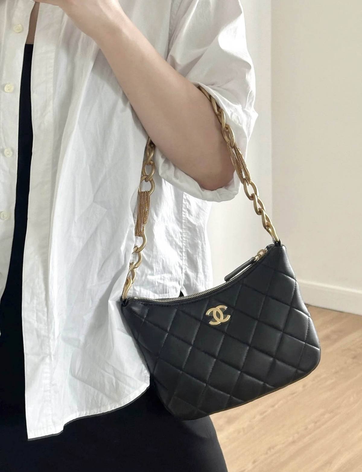 Ellebag’s 1:1 Replica of the Chanel 23A Hobo Bag: A Timeless Fusion of Retro Elegance and Modern Craftsmanship(2025 May Updated)-Paras laatu väärennetty Louis Vuitton laukku verkkokauppa, replika suunnittelija laukku ru
