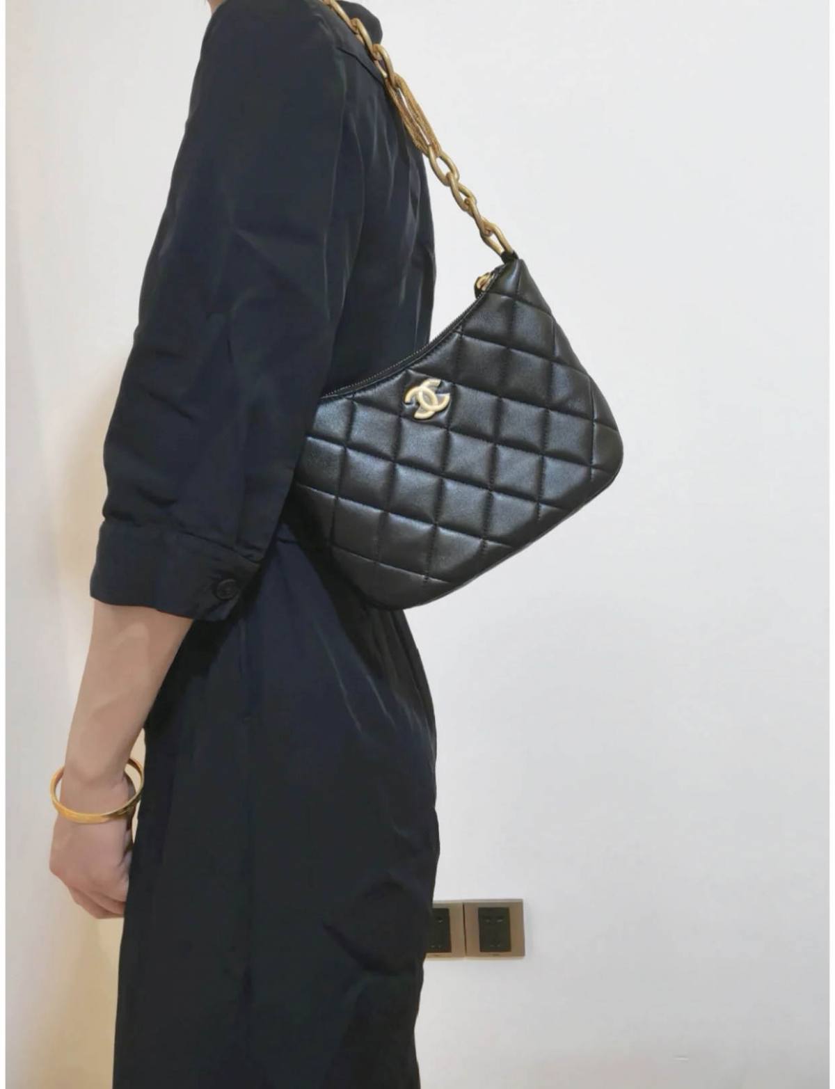 Ellebag’s 1:1 Replica of the Chanel 23A Hobo Bag: A Timeless Fusion of Retro Elegance and Modern Craftsmanship(2025 May Updated)-Paras laatu väärennetty Louis Vuitton laukku verkkokauppa, replika suunnittelija laukku ru